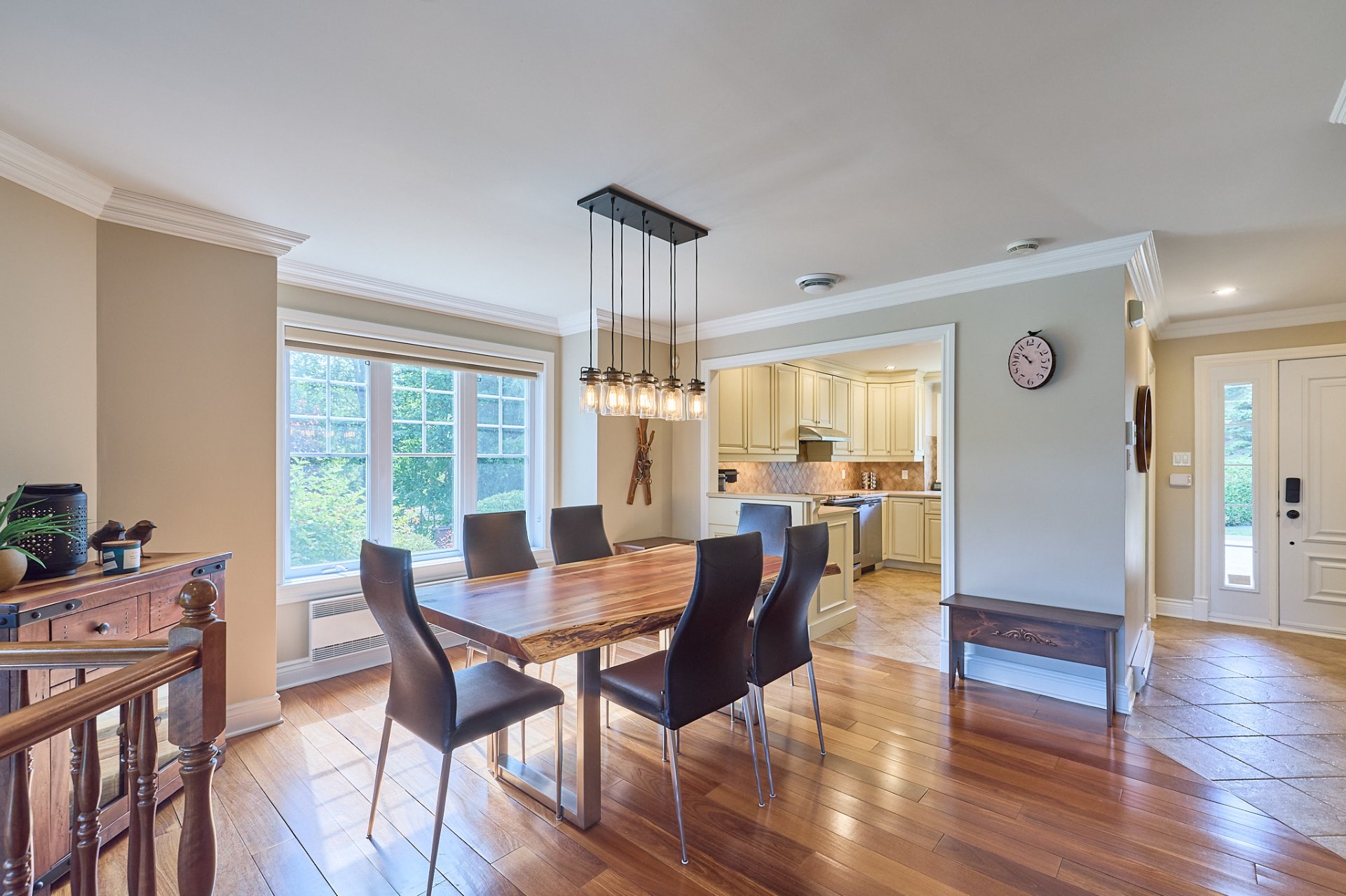 Photo - Salle à manger