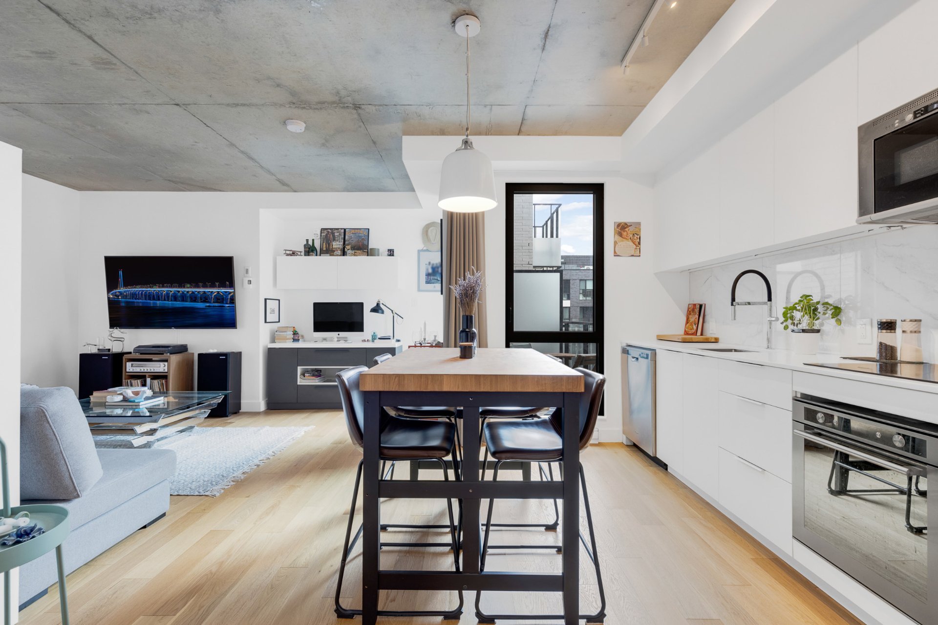 Photo - Kitchen
