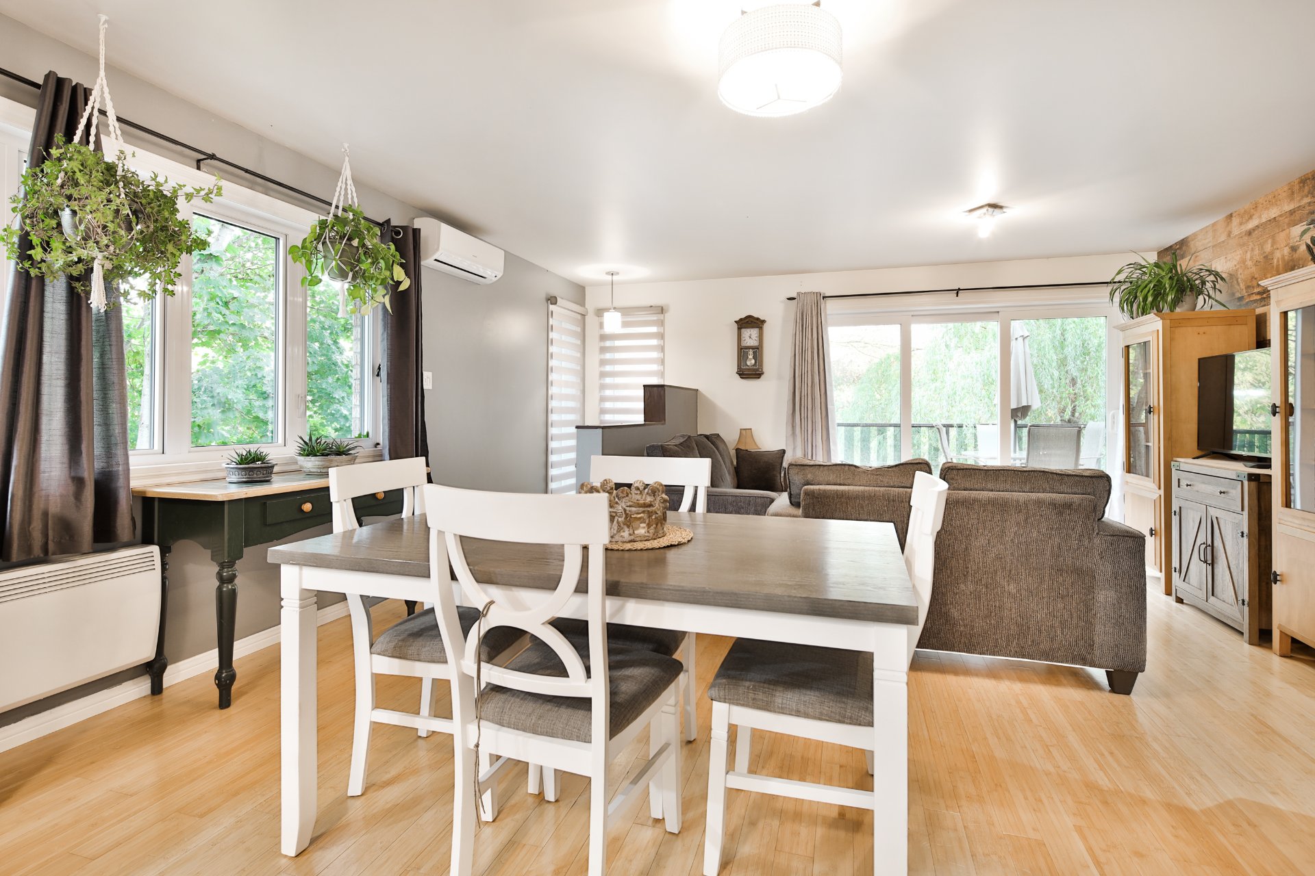 Photo - Intergenerational