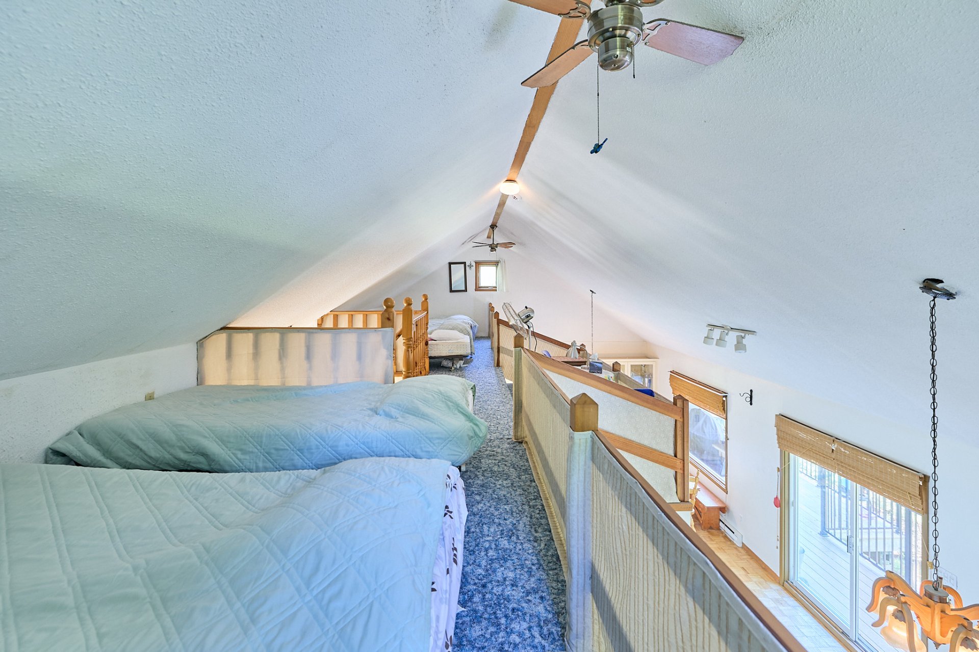 Photo - Mezzanine