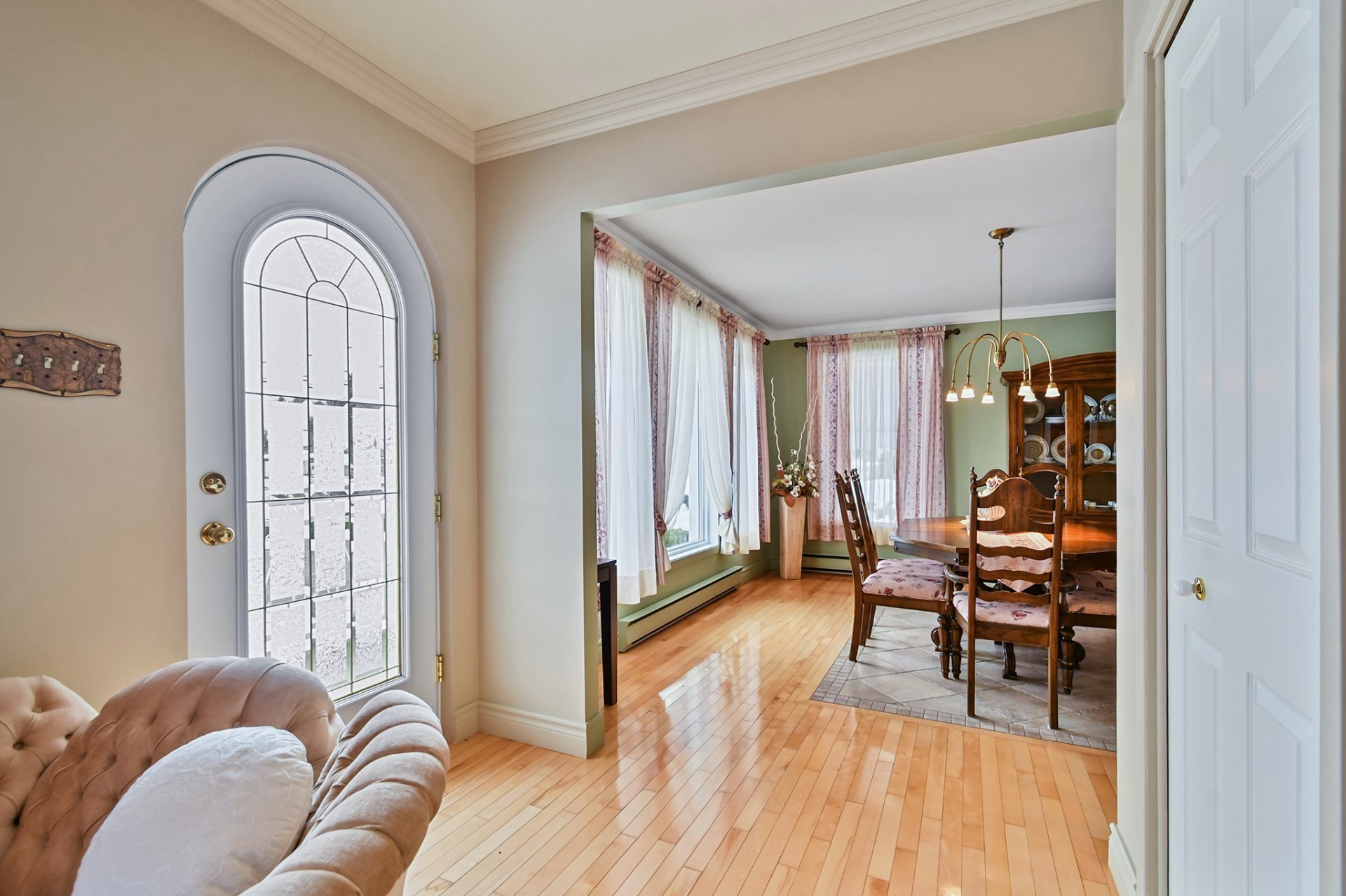 Photo - Hallway