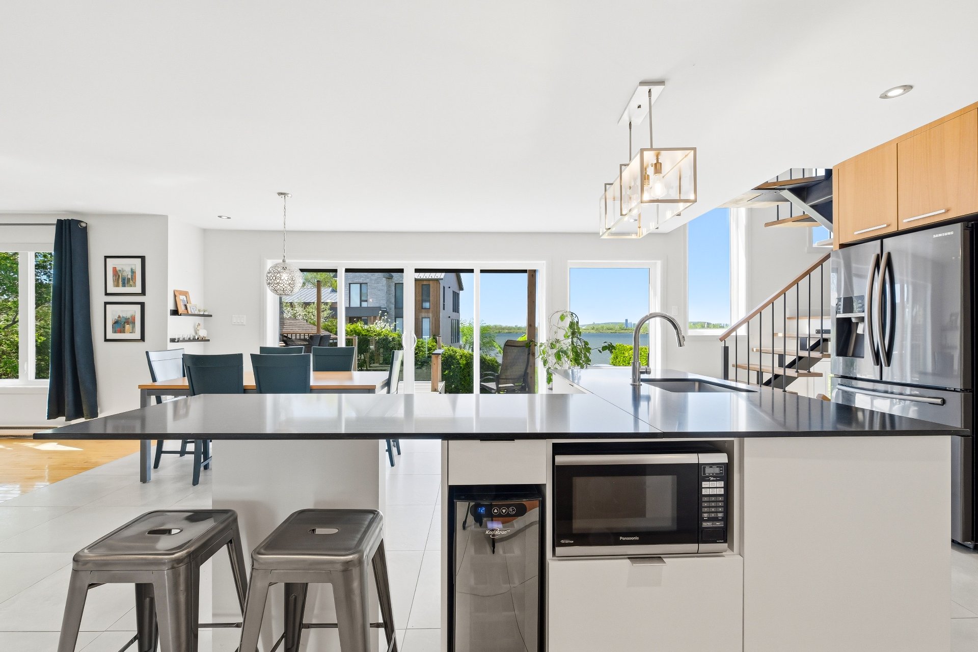 Photo - Kitchen