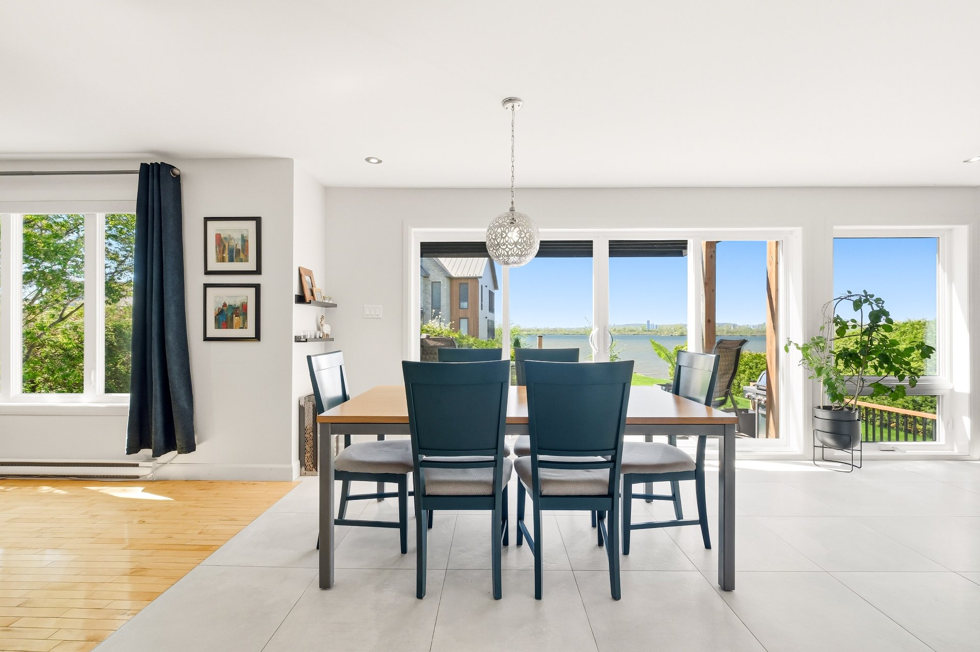 Photo - Dining room