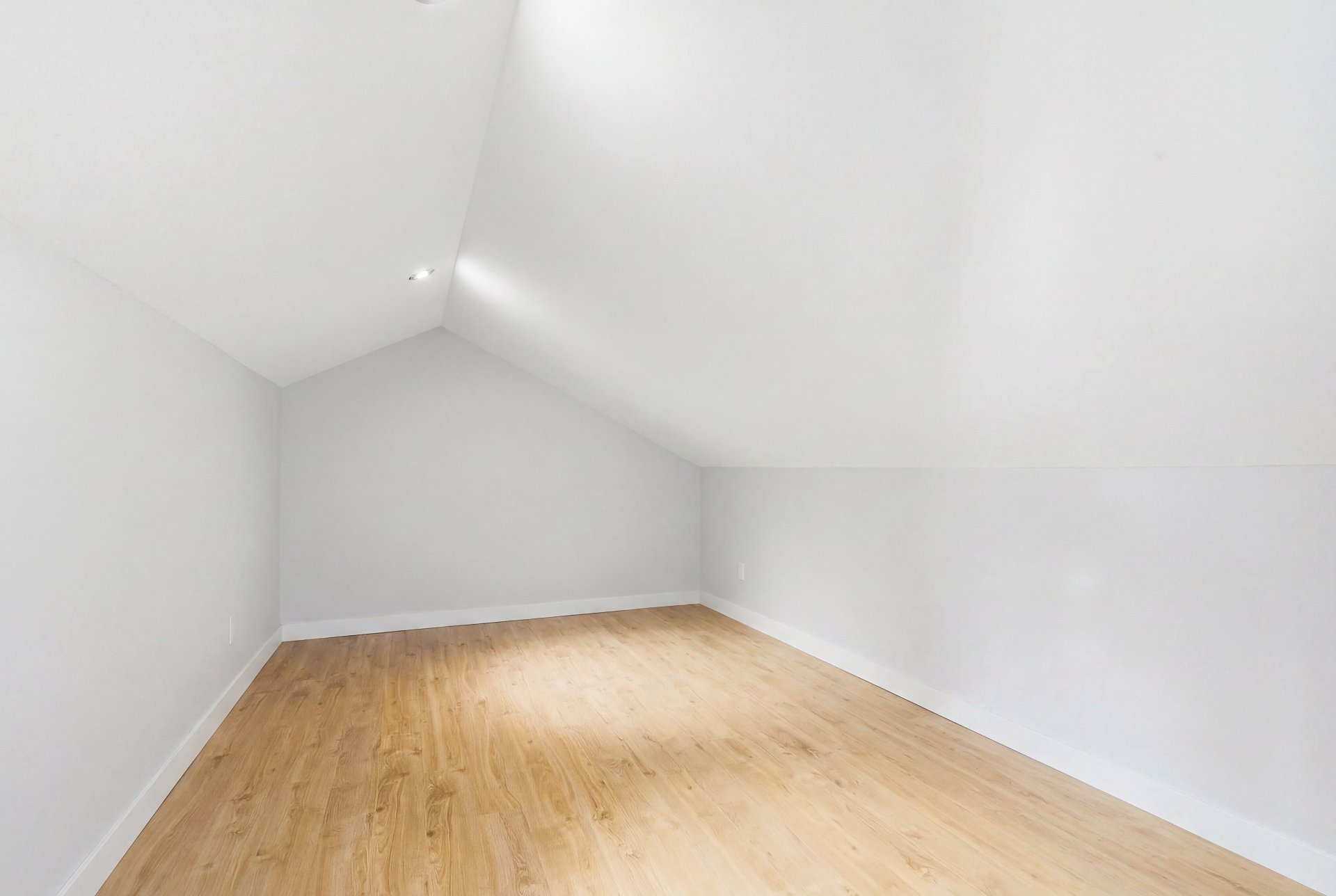 Photo - Walk-in closet