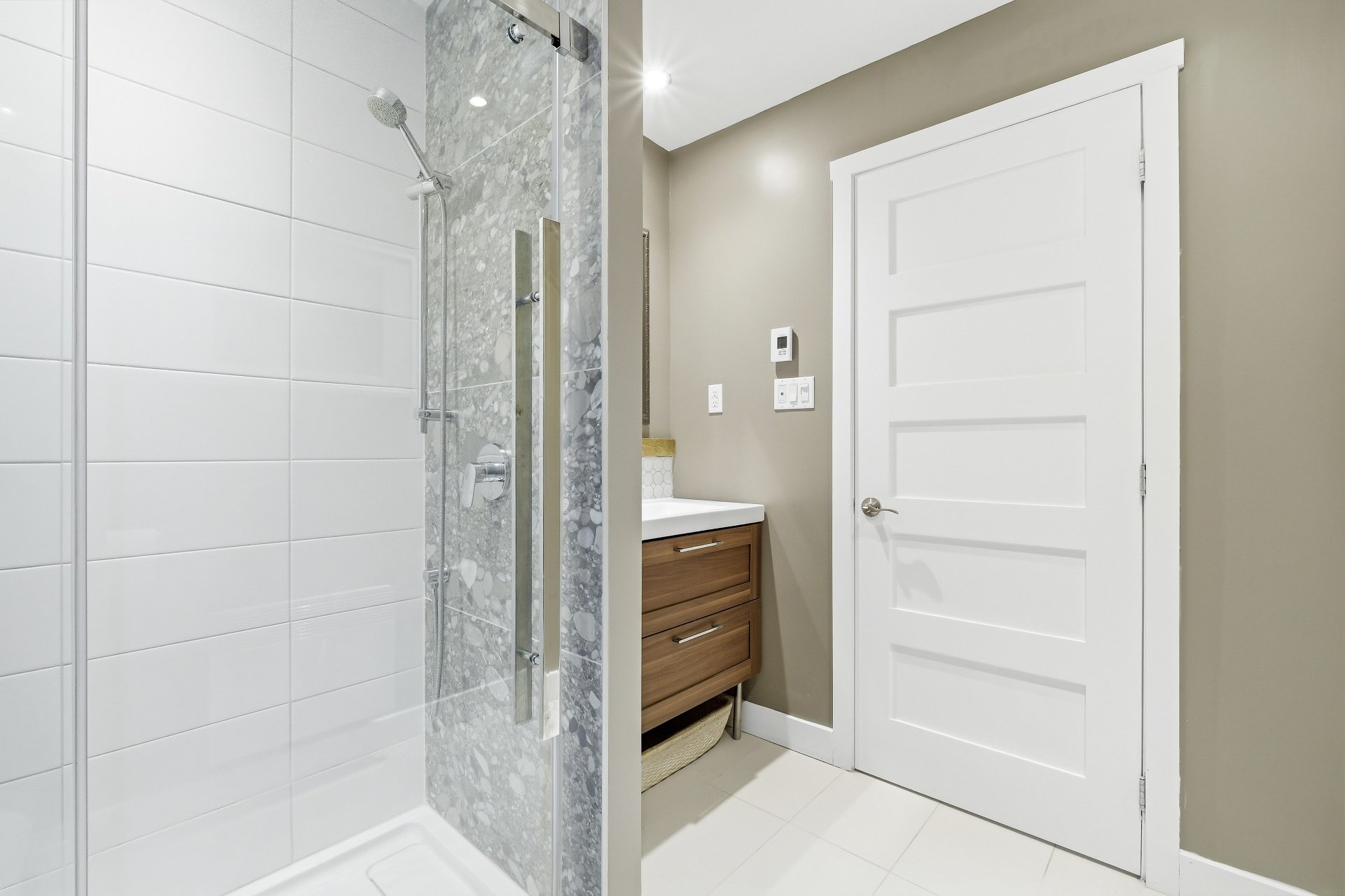 Photo - Bathroom