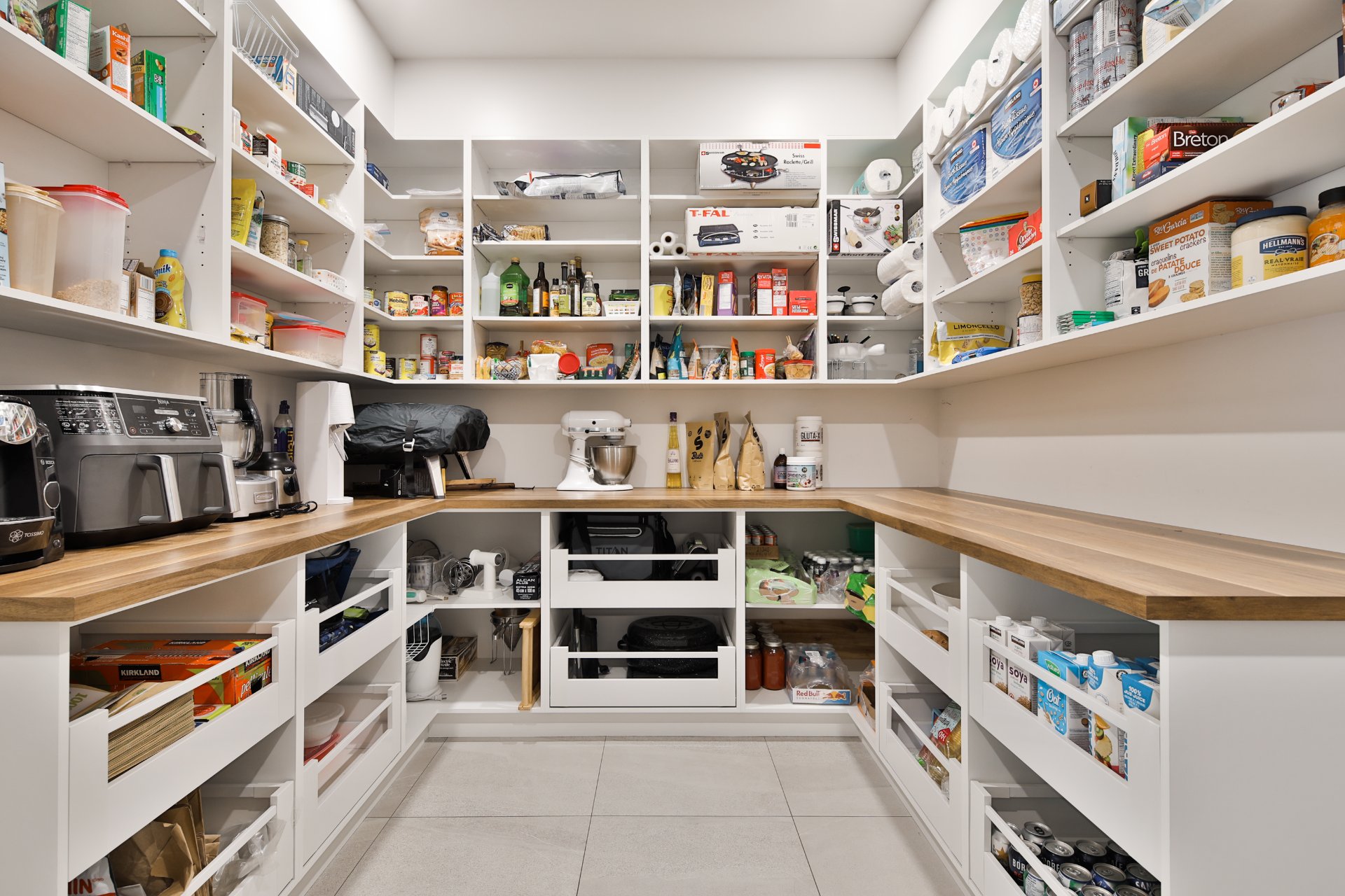 Photo - Walk-in closet