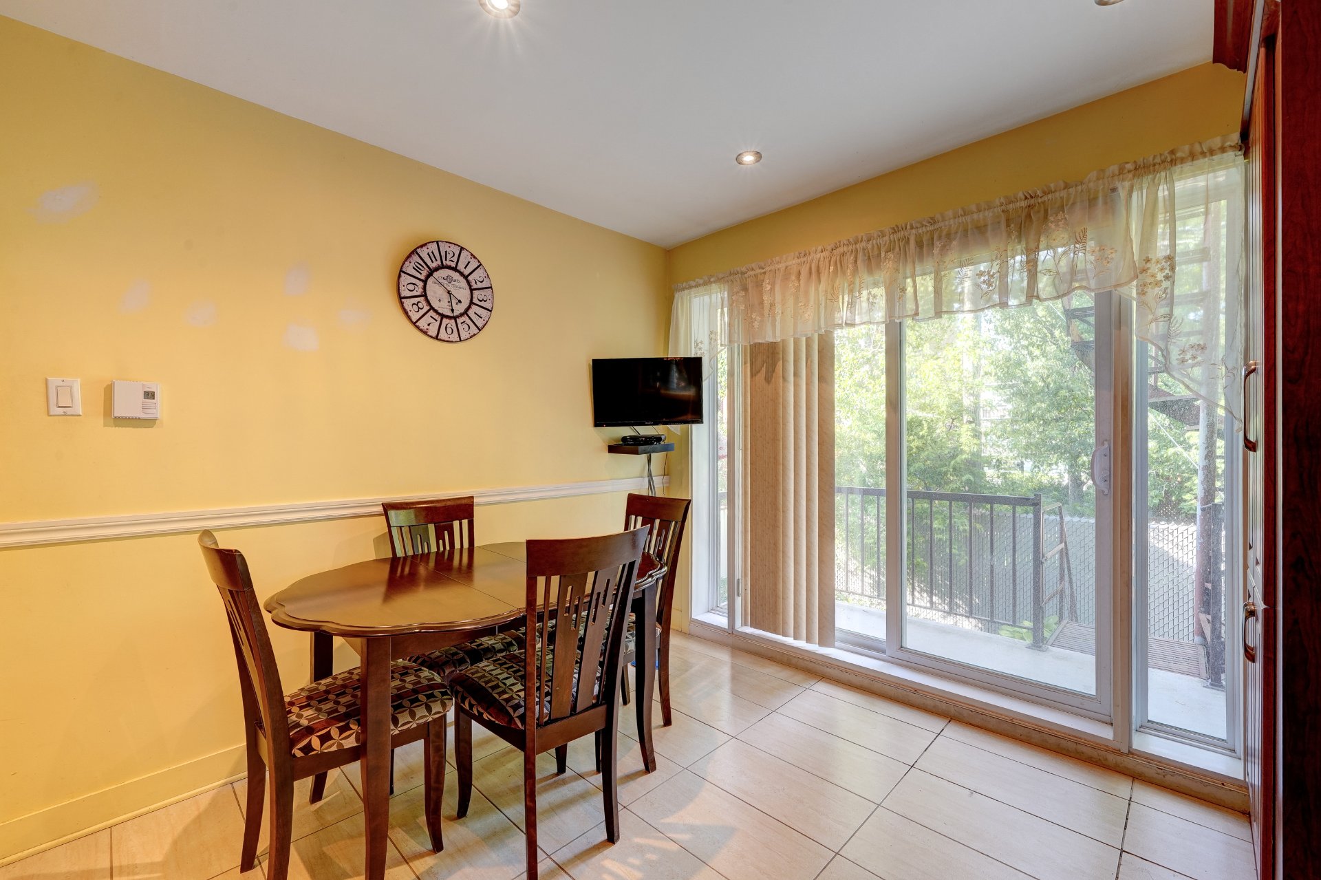 Photo - Kitchen