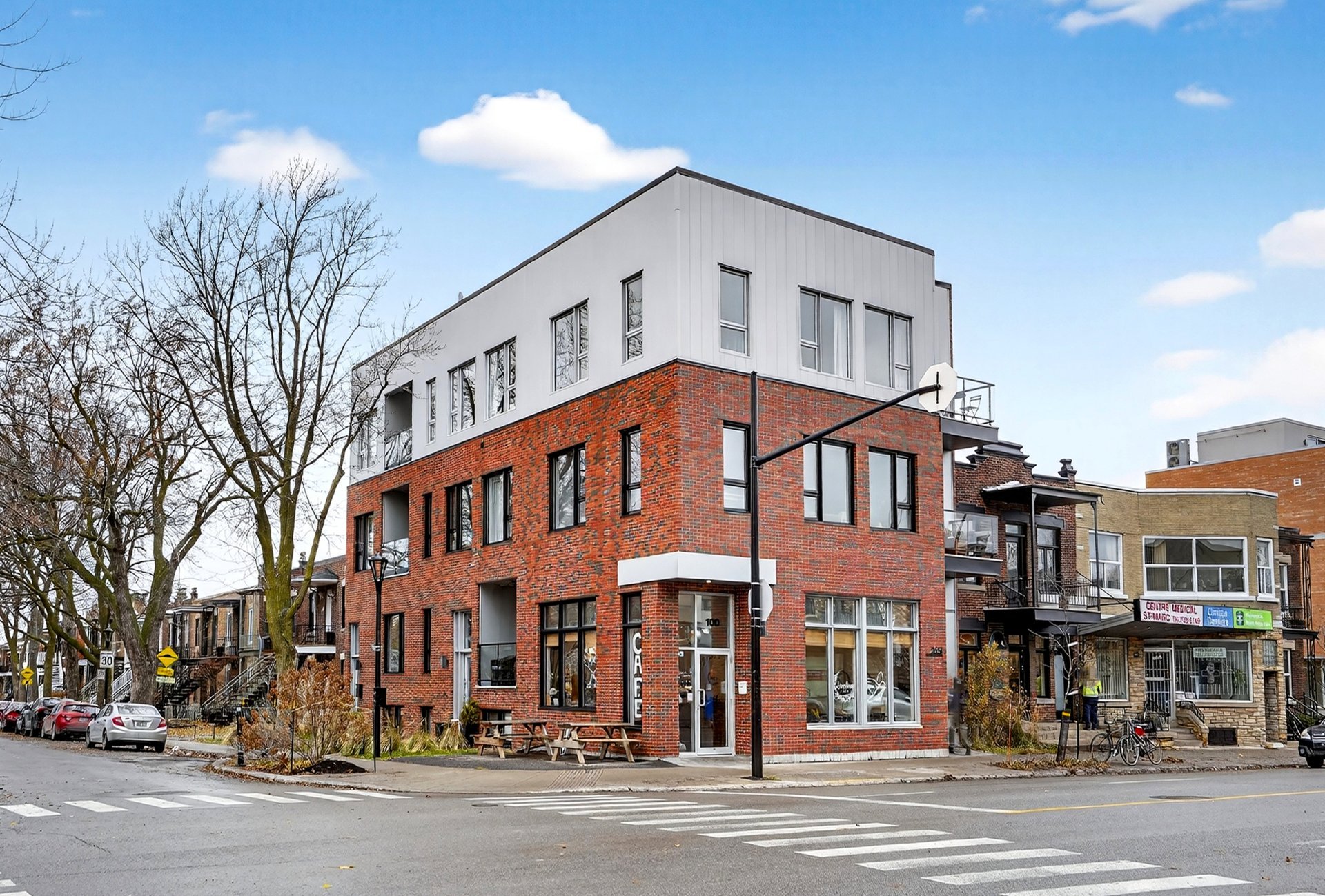 Photo - Frontage