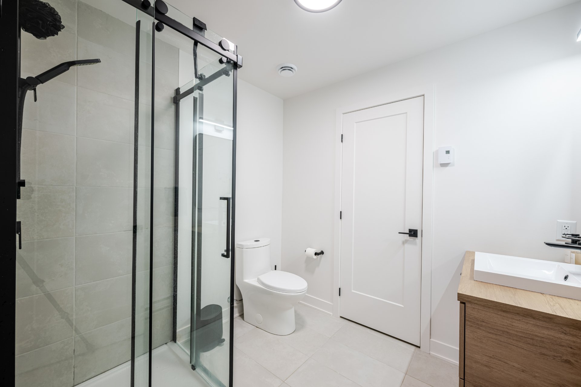 Photo - Bathroom