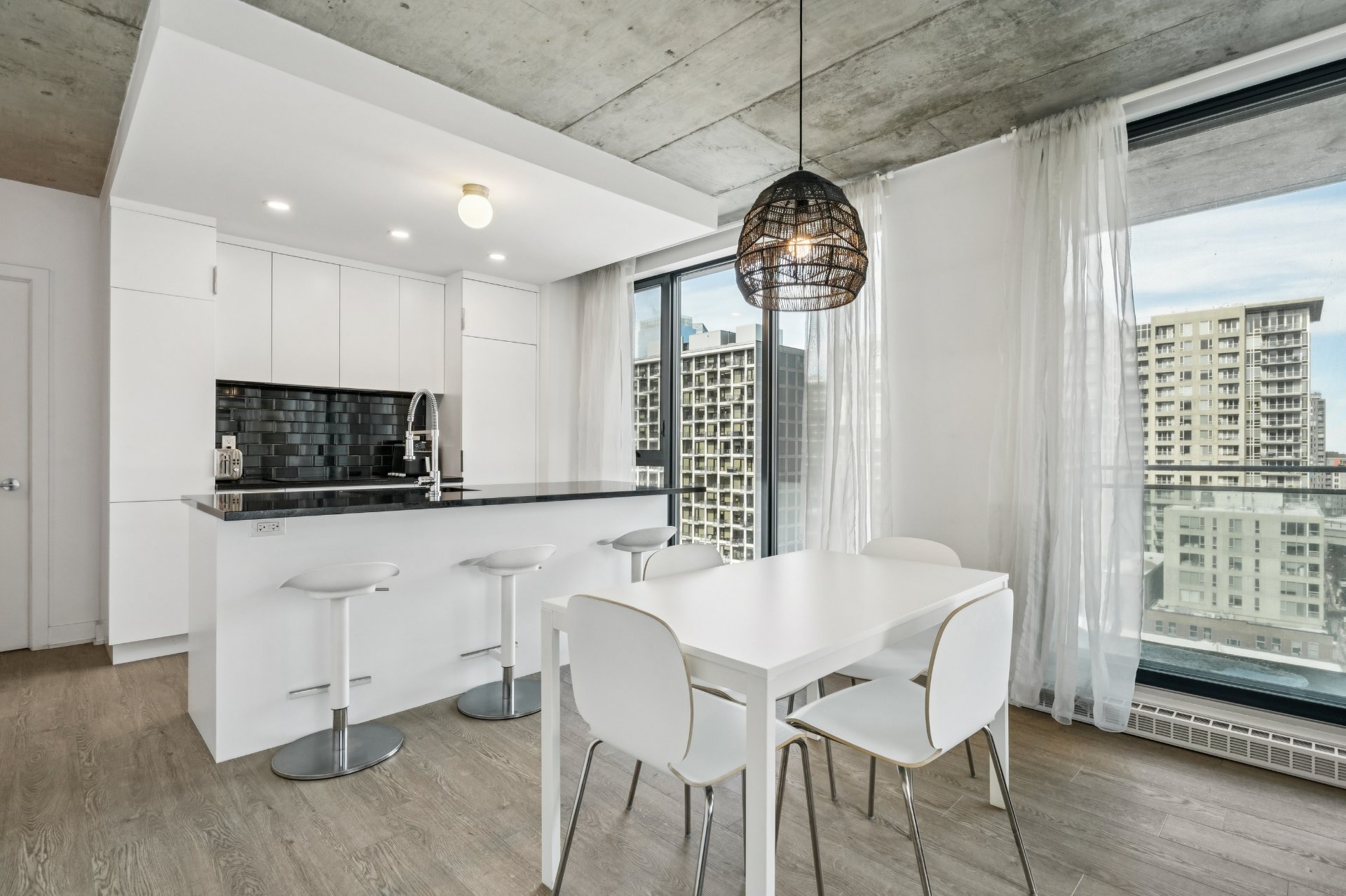 Photo - Salle à manger