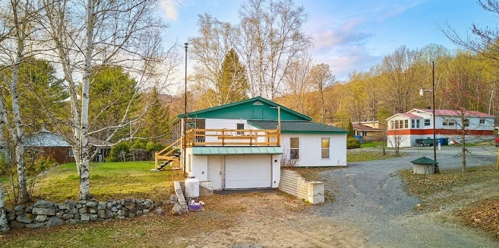 Photo - Garage