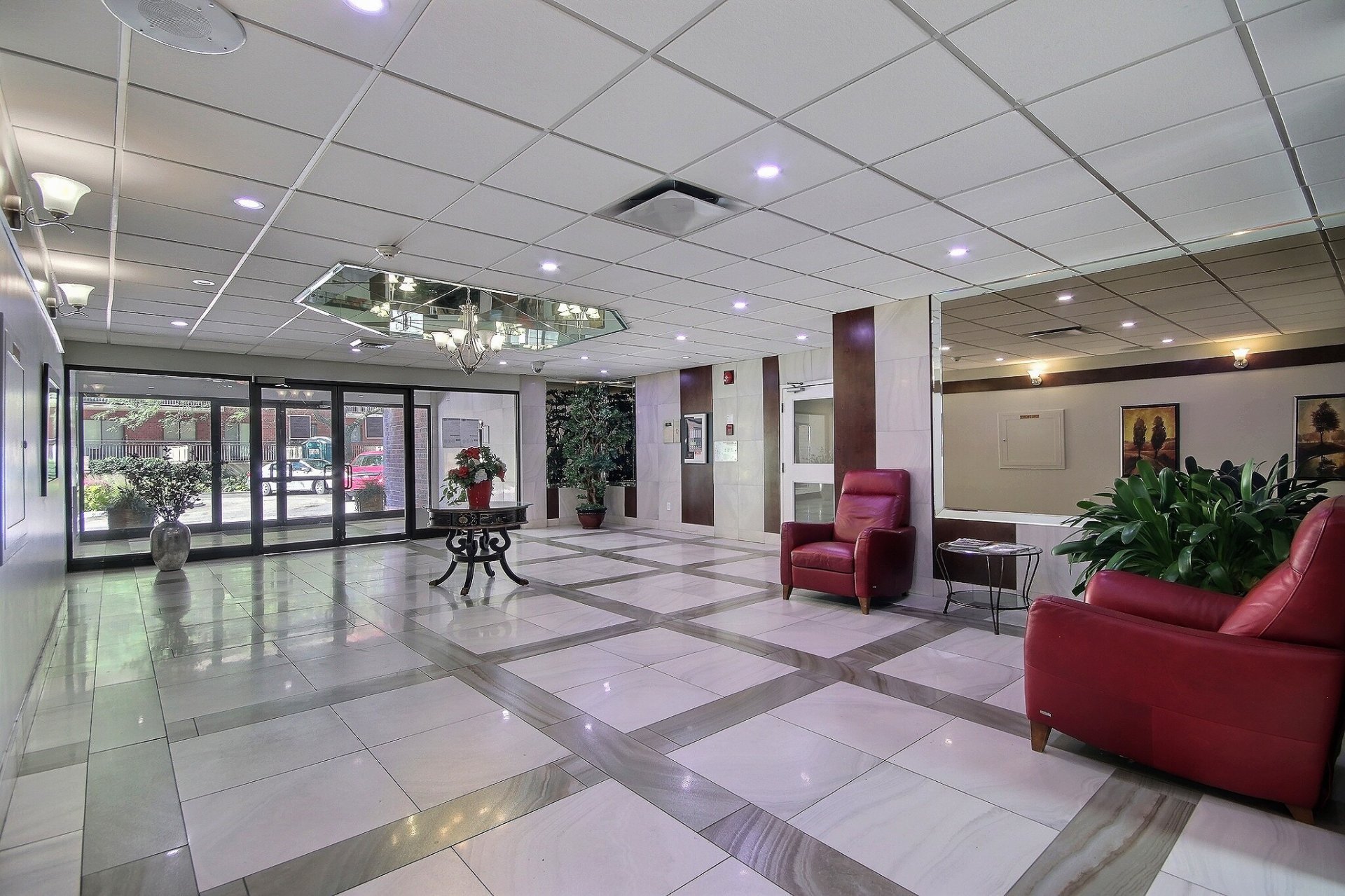 Photo - Hallway