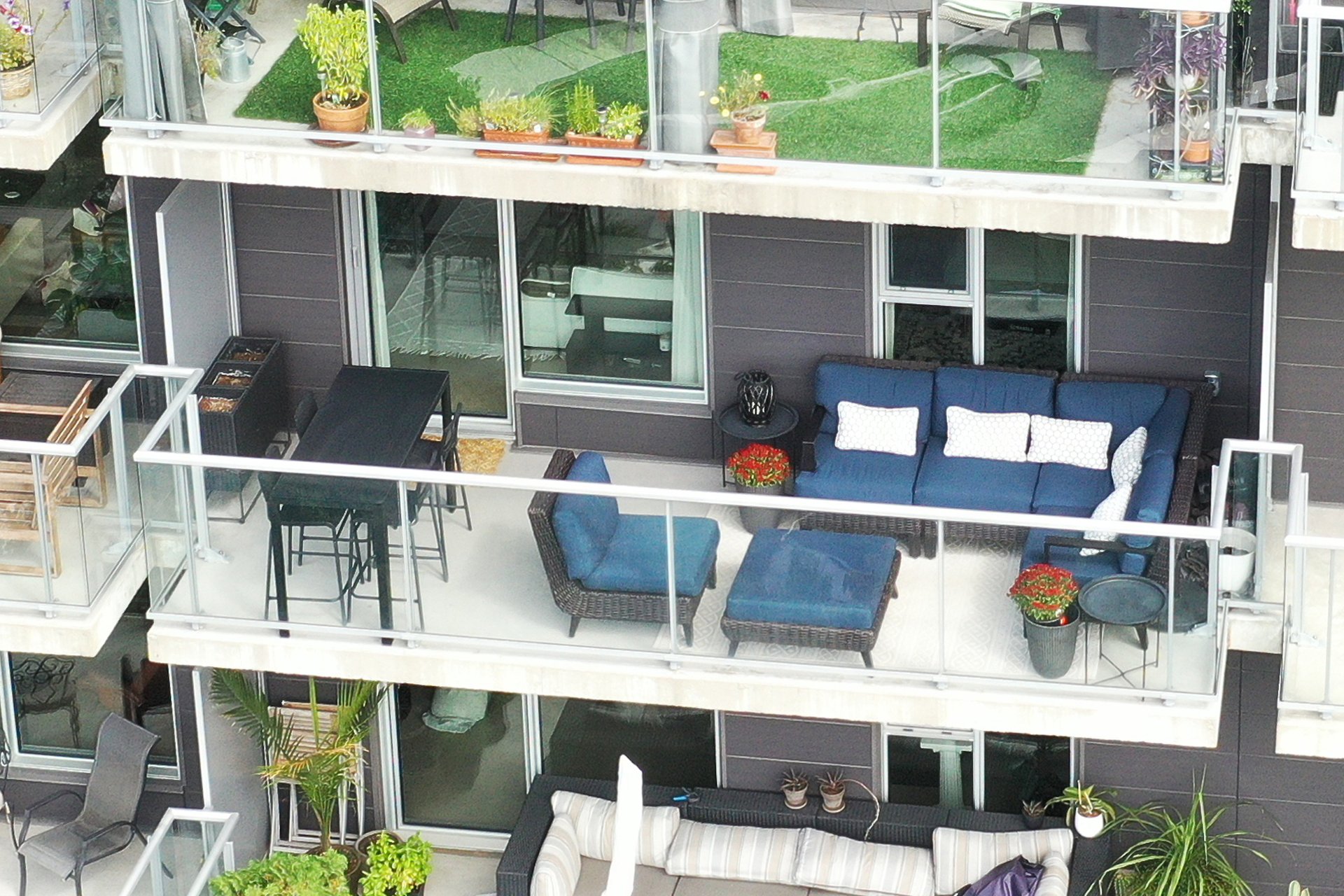 Photo - Balcony