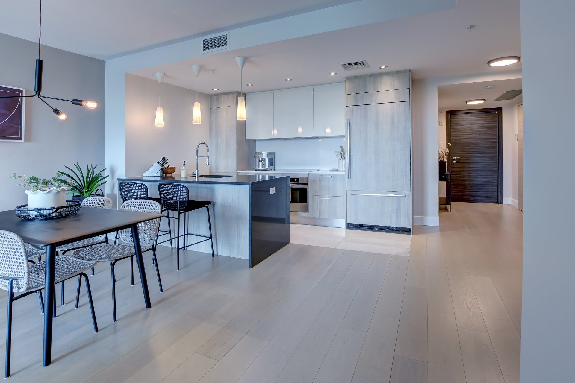 Photo - Kitchen
