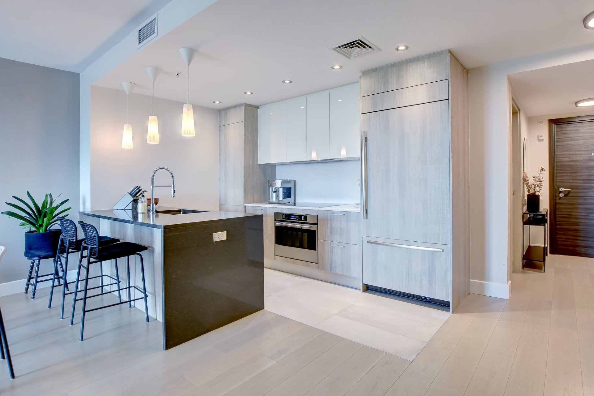 Photo - Kitchen