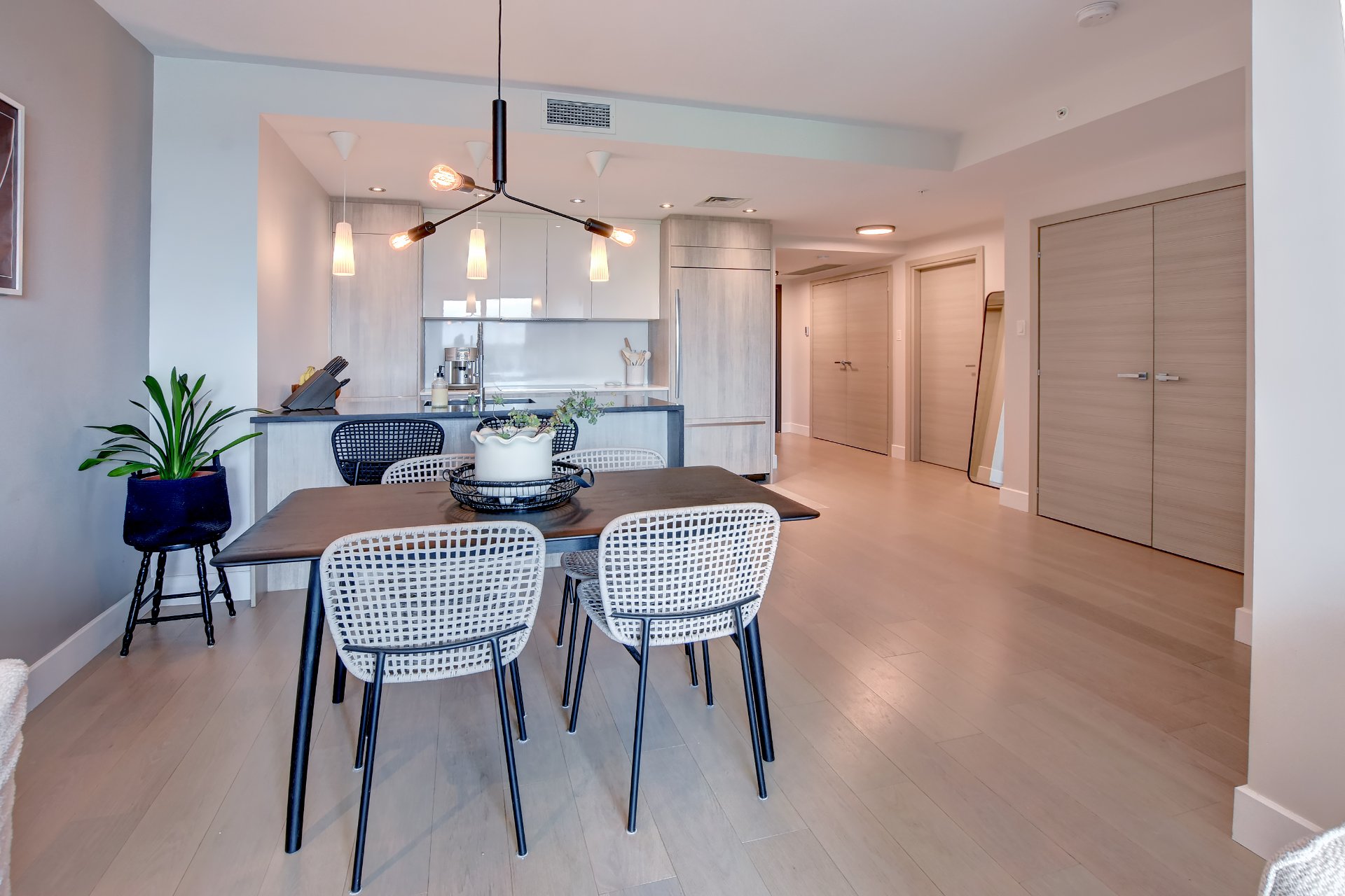 Photo - Dining room