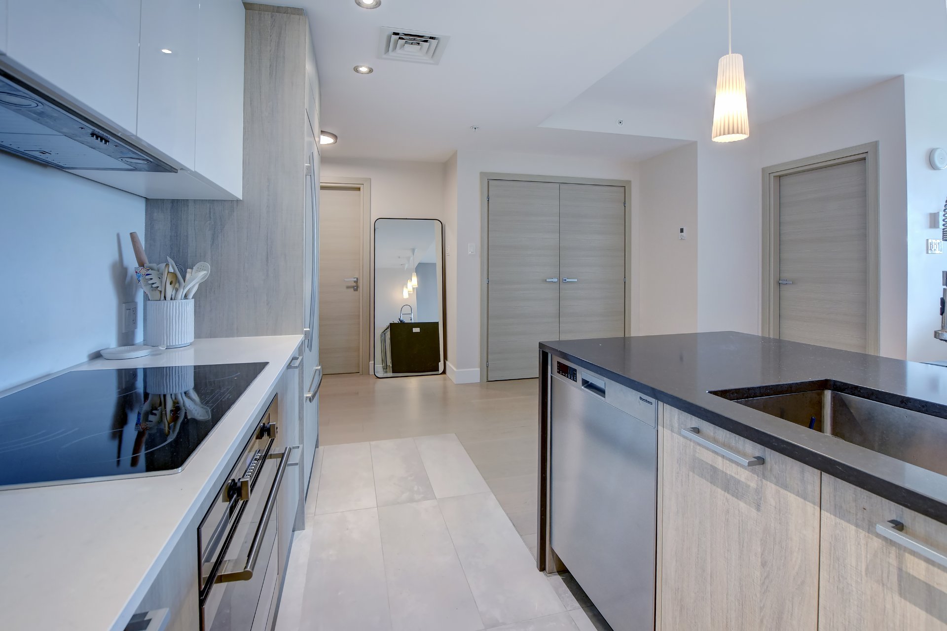 Photo - Kitchen