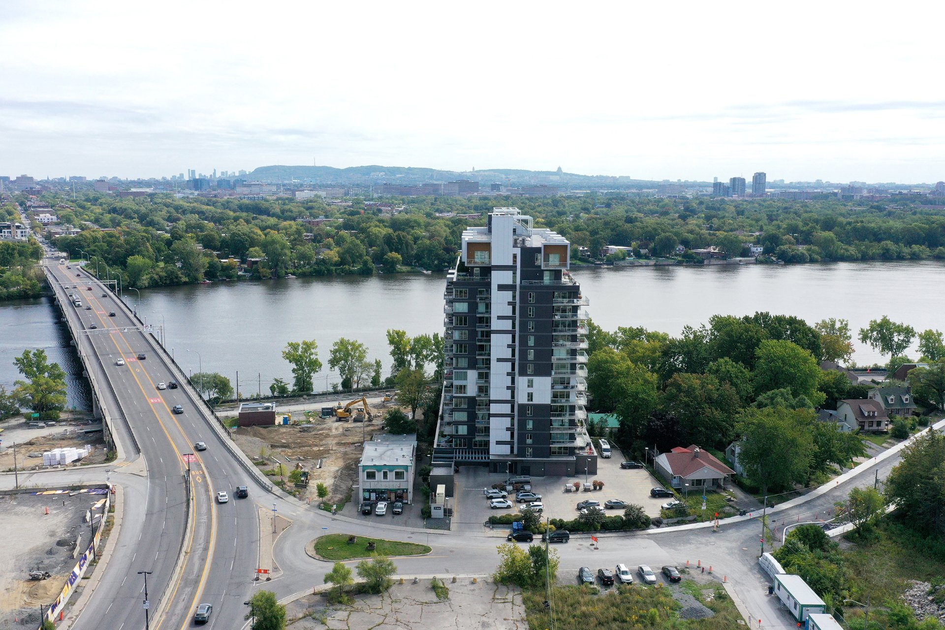 Photo - Overall View