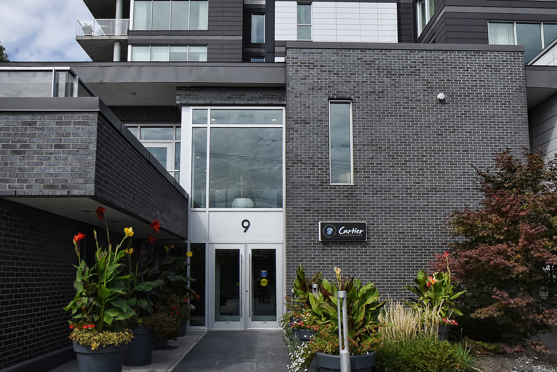 Photo - Exterior entrance