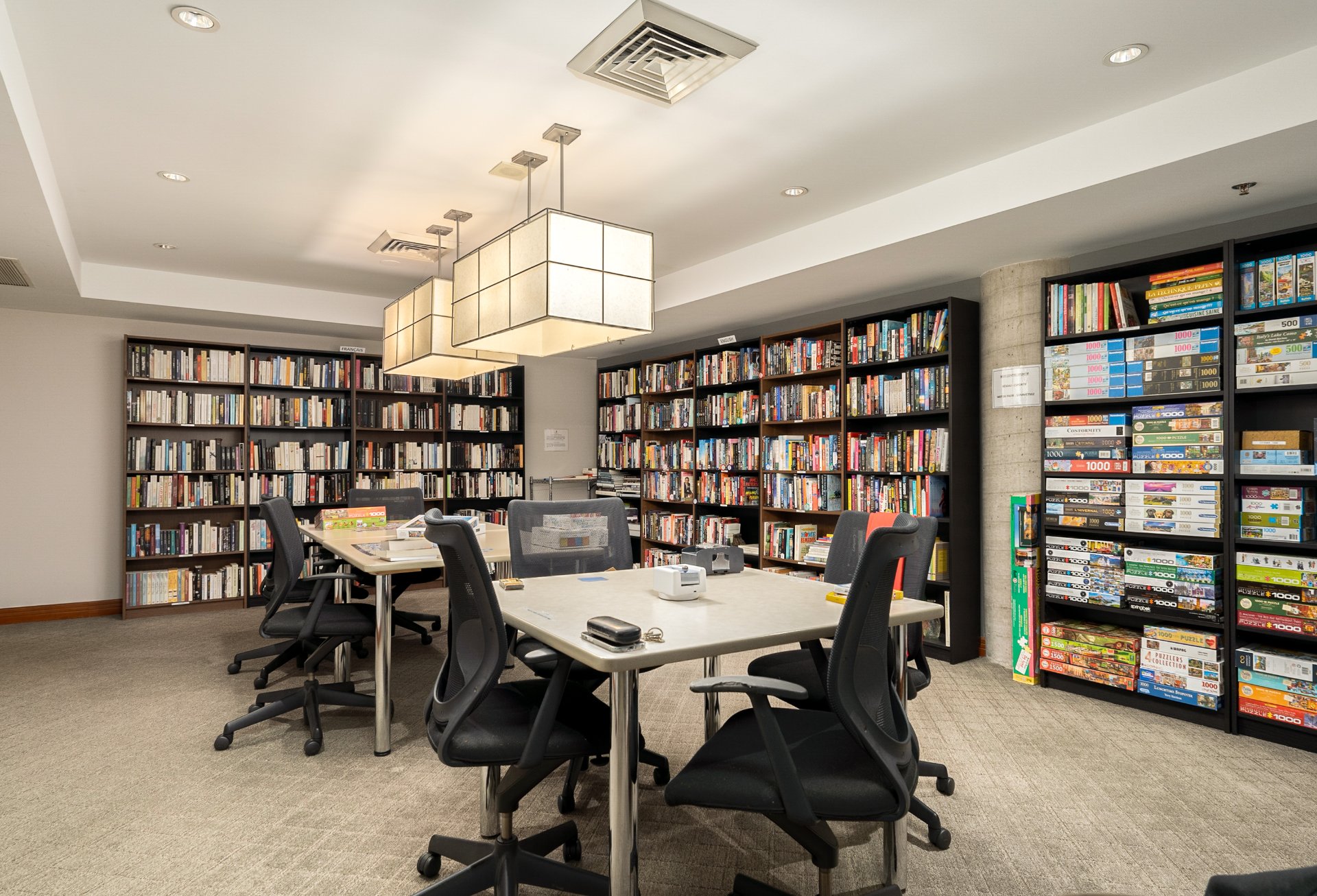 Photo - Bibliothèque