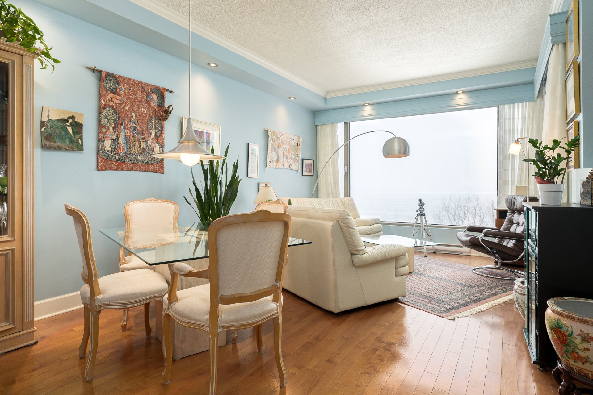 Photo - Salle à manger