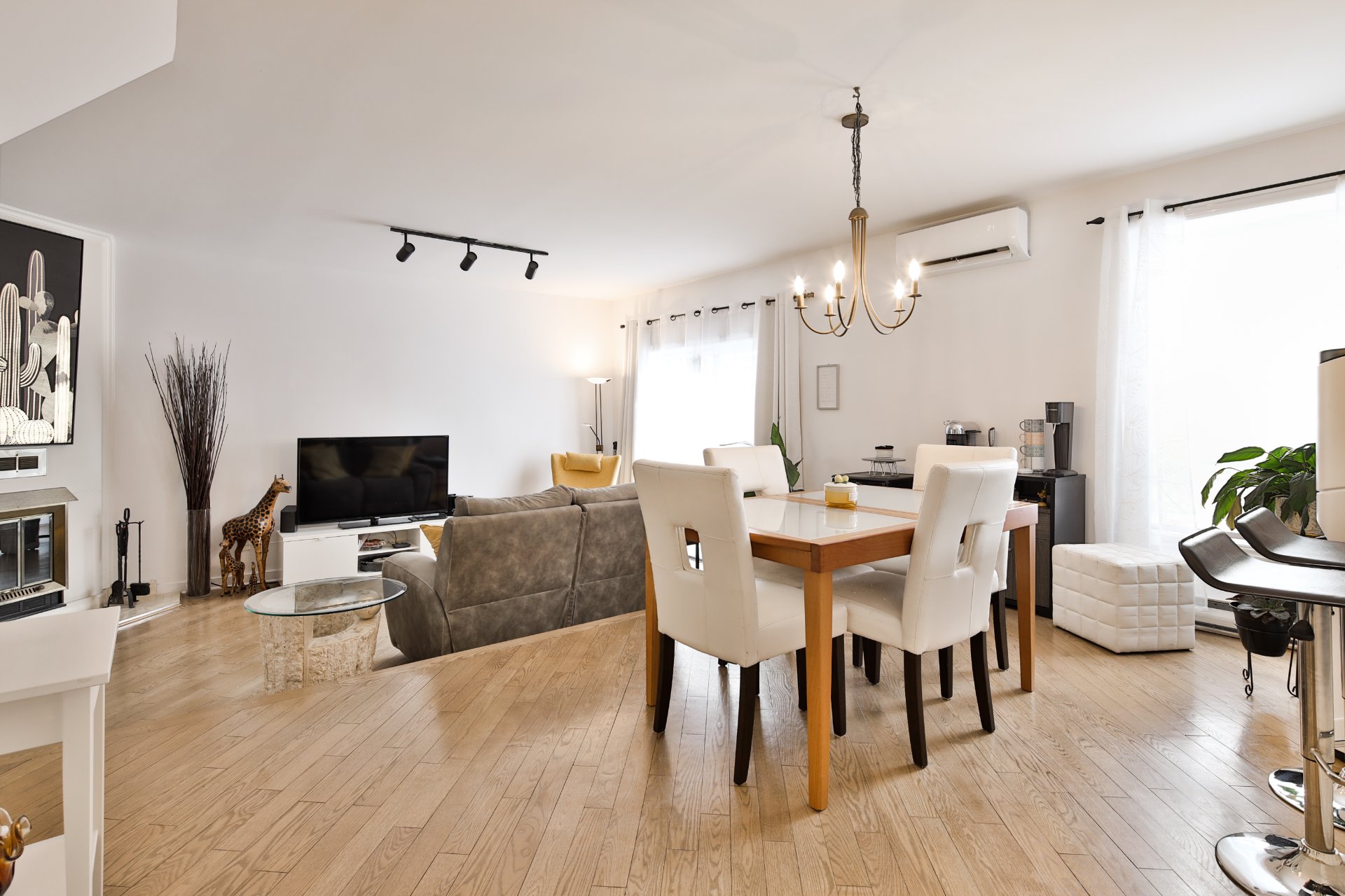 Photo - Salle à manger