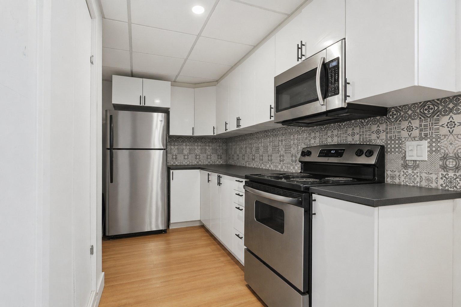 Photo - Kitchen