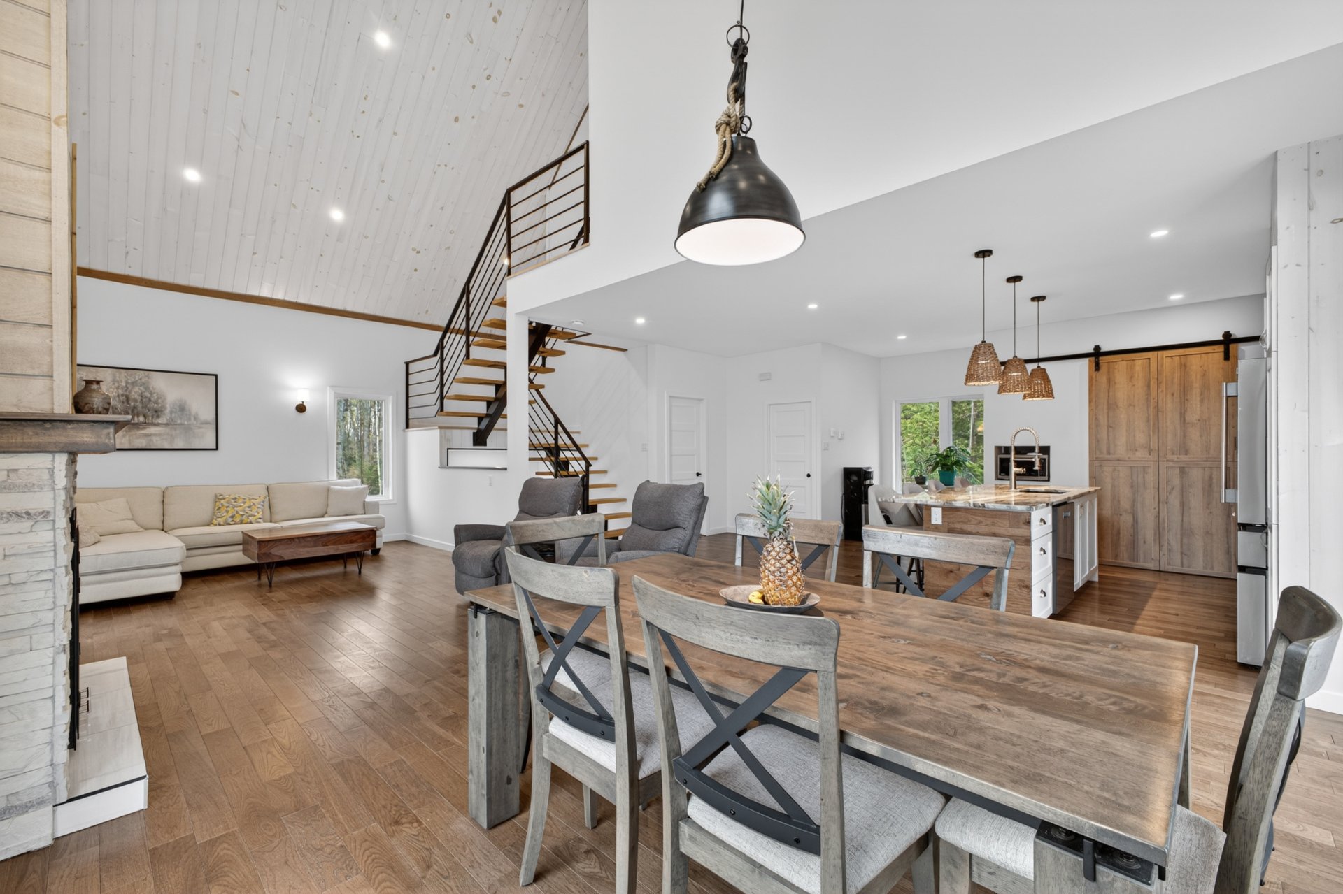 Photo - Dining room