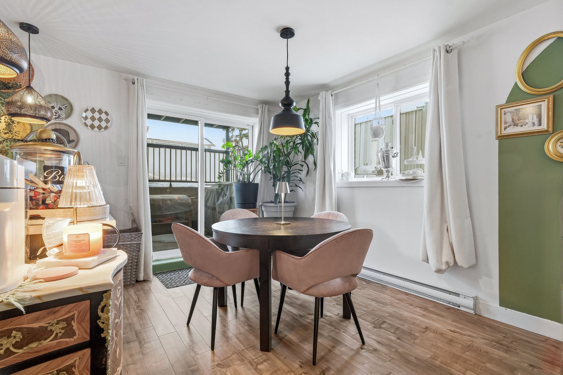 Photo - Salle à manger