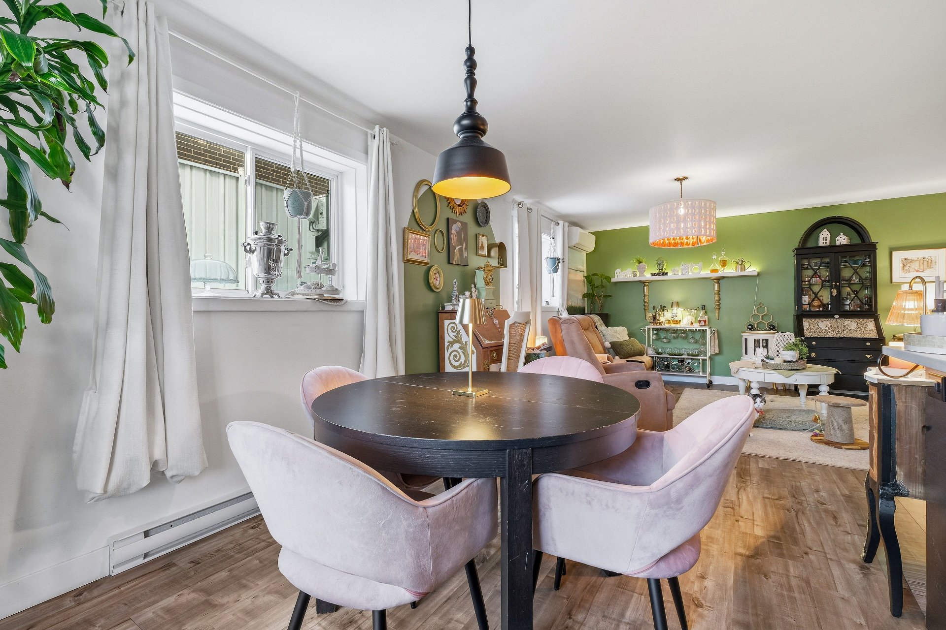 Photo - Salle à manger