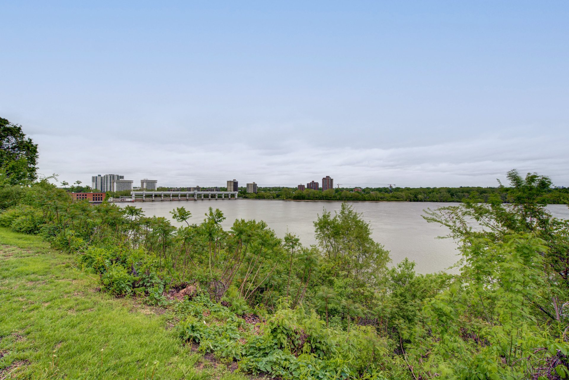 Photo - Vue sur l'eau
