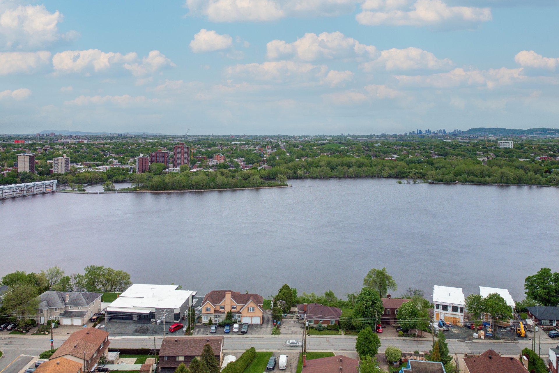 Photo - Vue sur l'eau