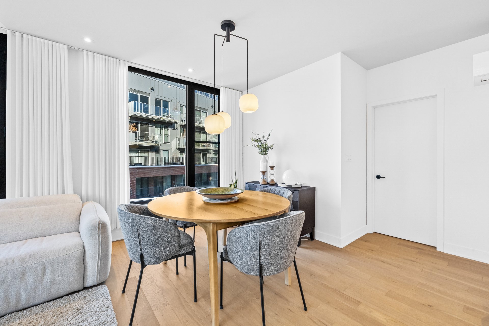 Photo - Salle à manger