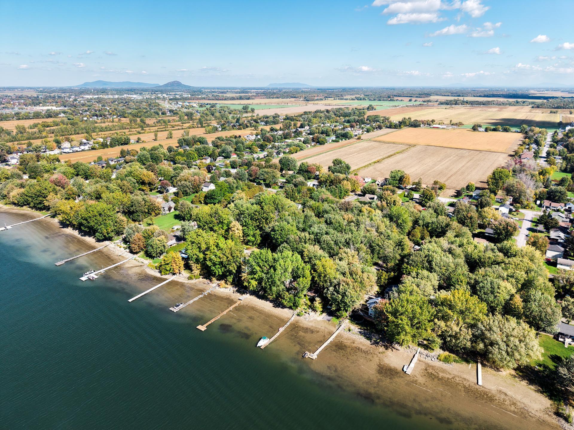Photo - Vue sur l'eau