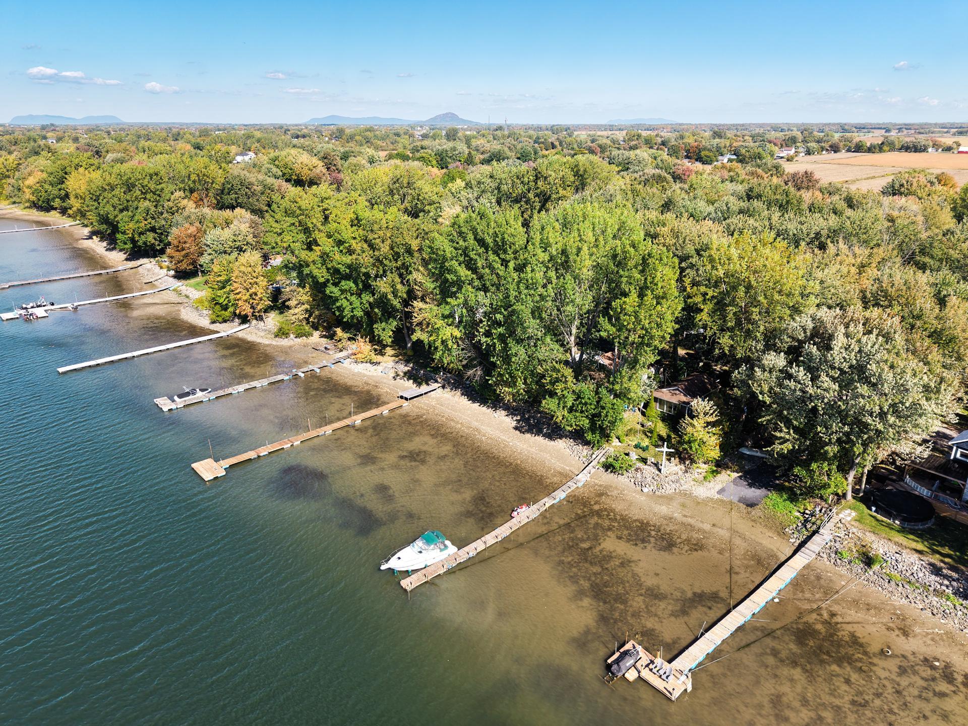 Photo - Vue sur l'eau