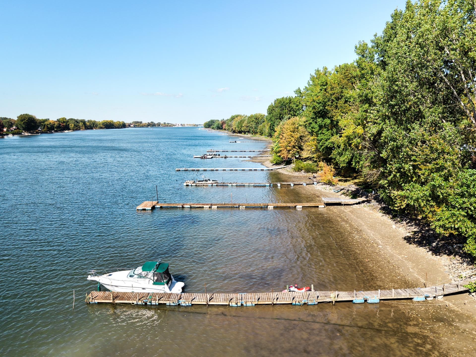 Photo - Vue sur l'eau