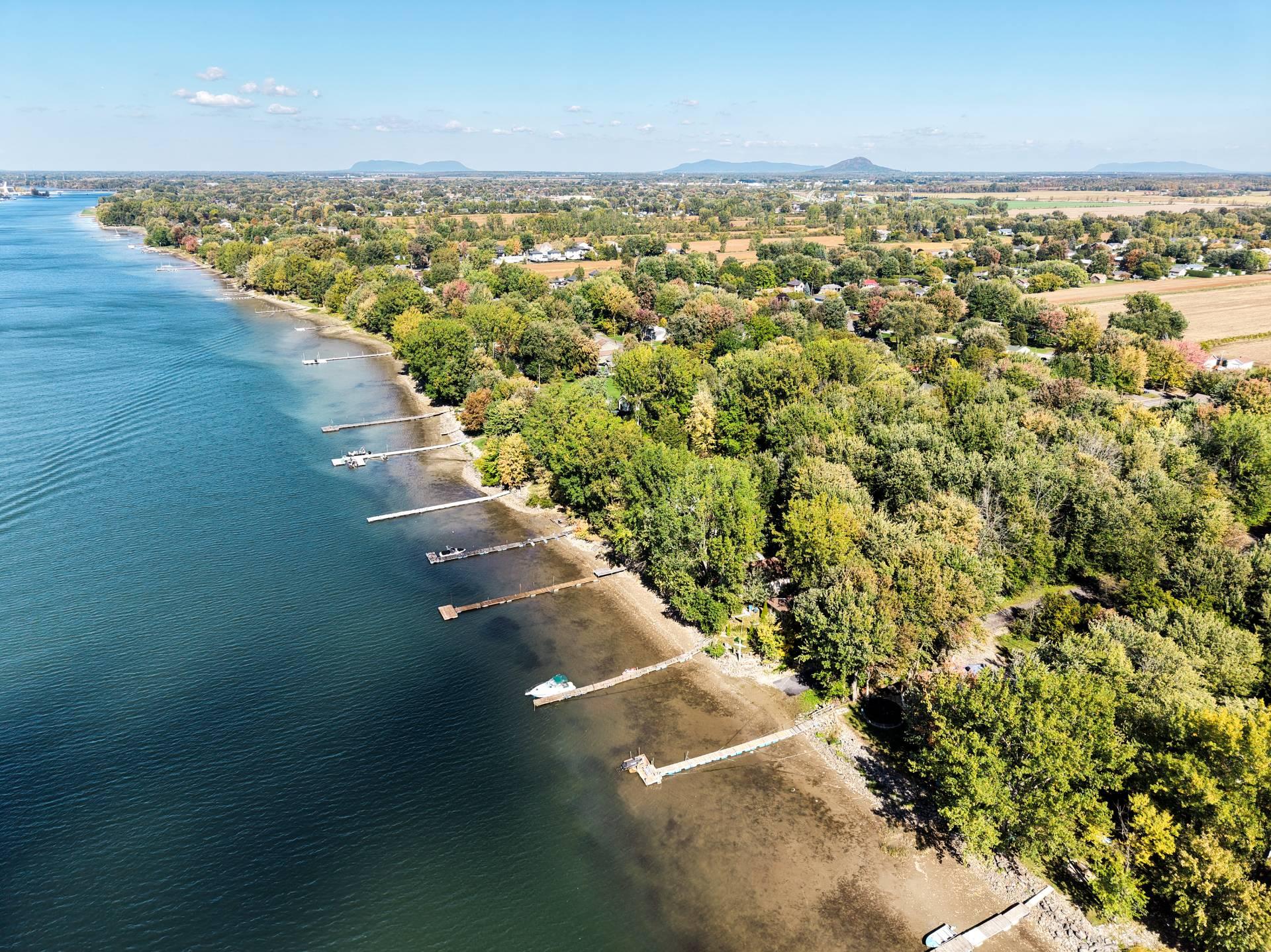 Photo - Vue sur l'eau