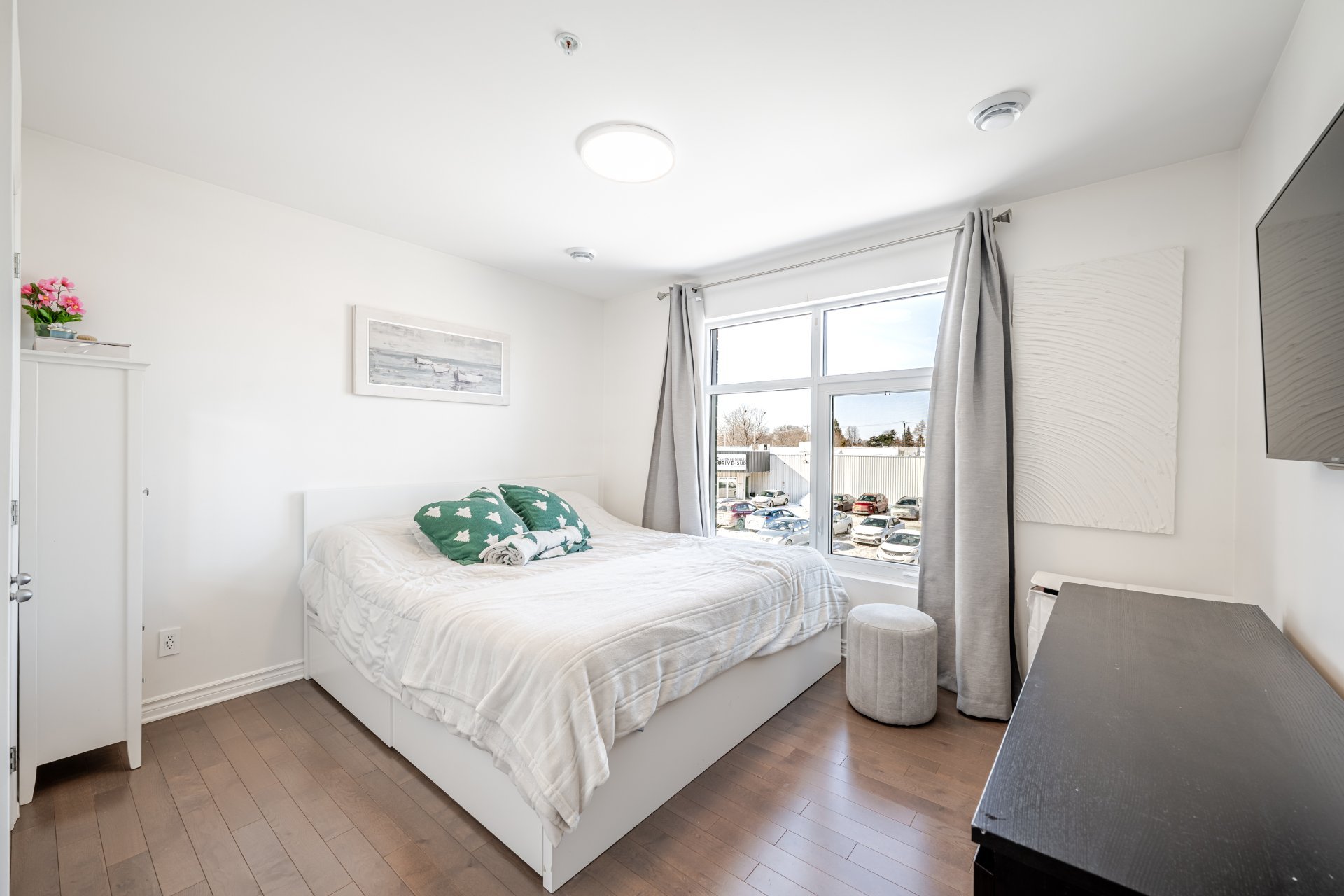 Photo - Primary bedroom