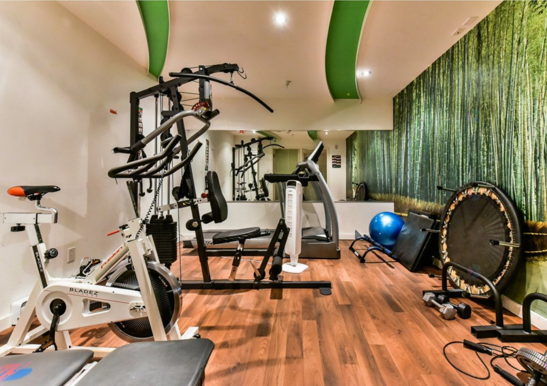Photo - Exercise room