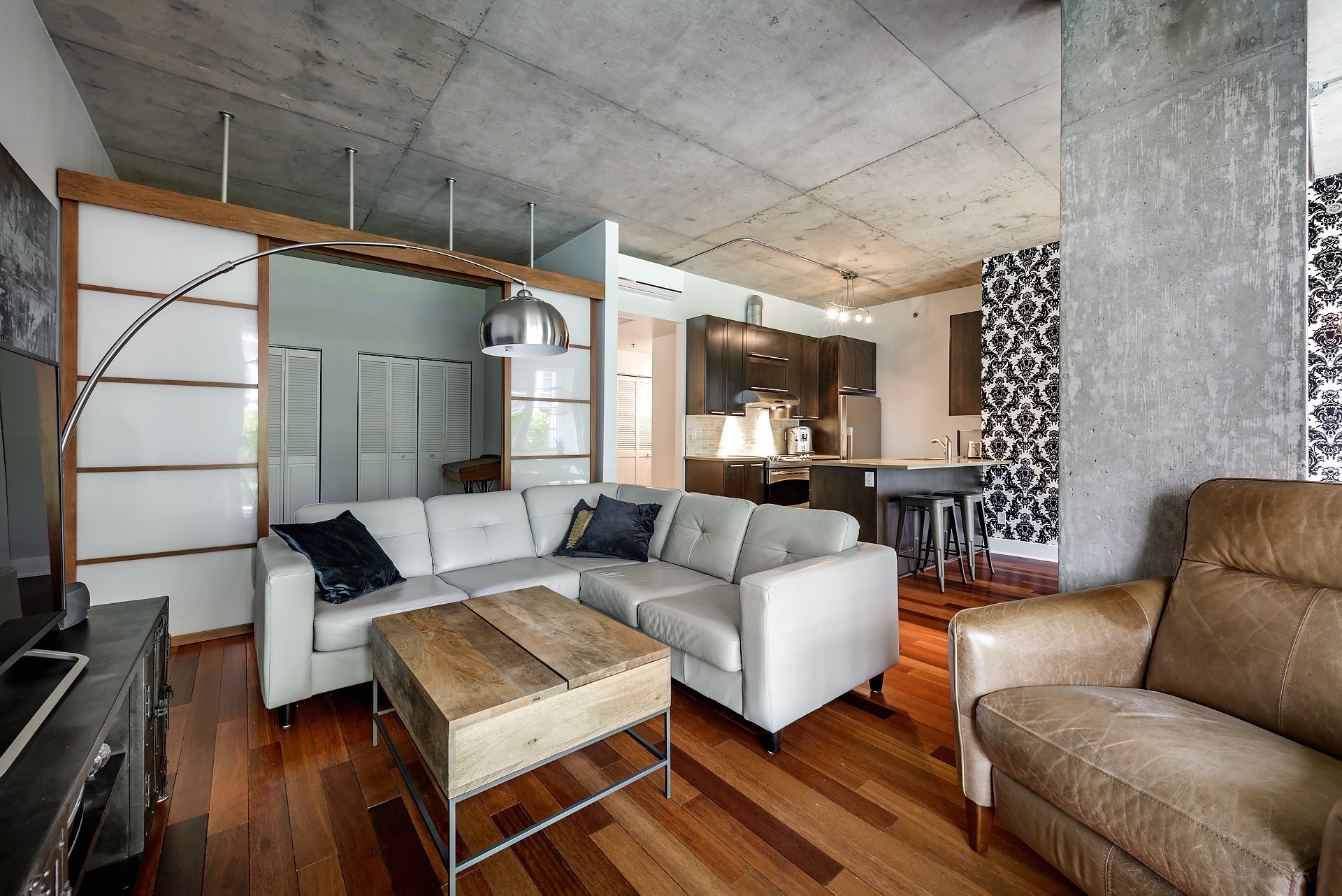 Photo - Salon