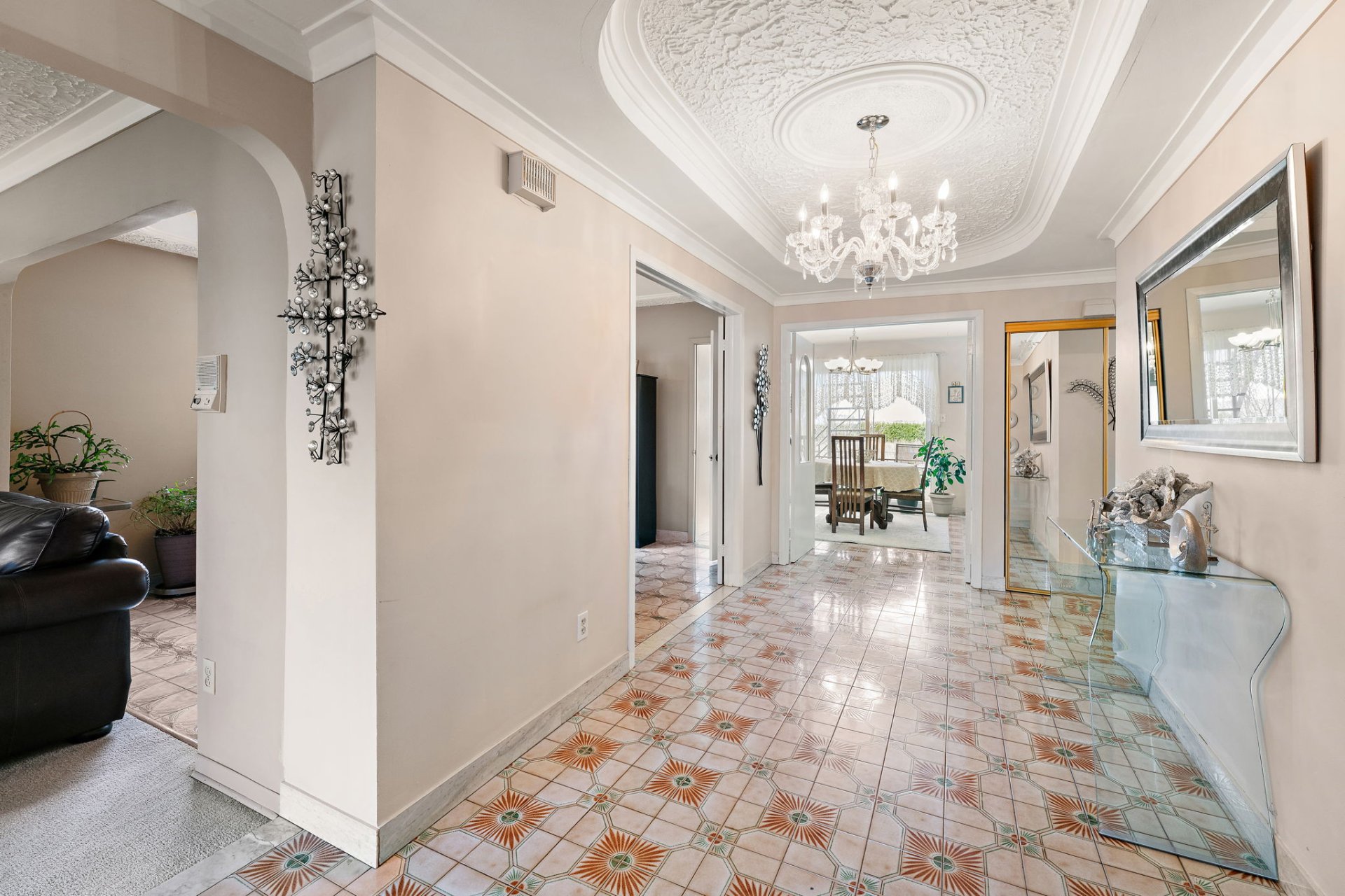 Photo - Hallway