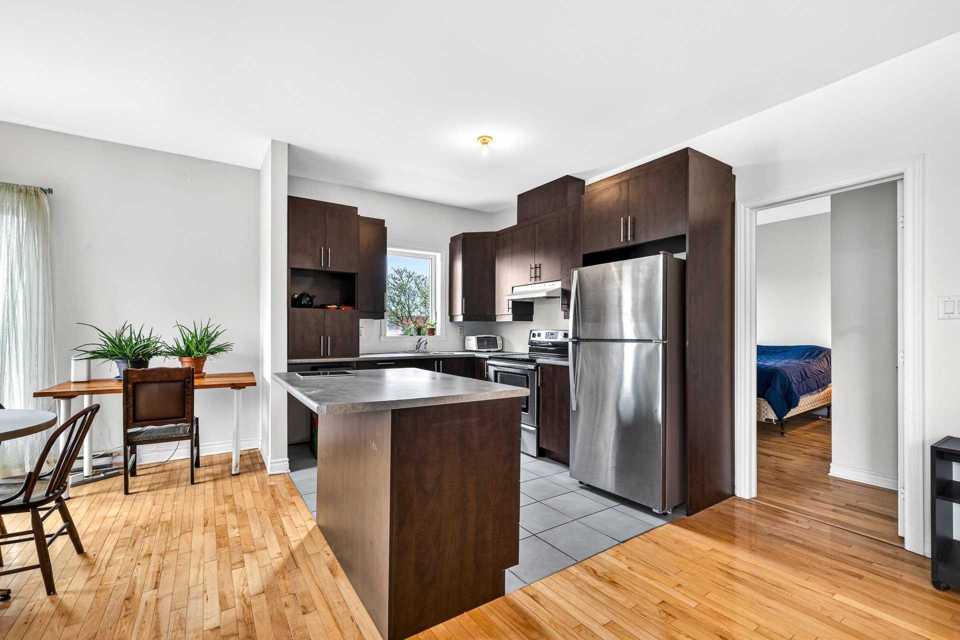 Photo - Kitchen