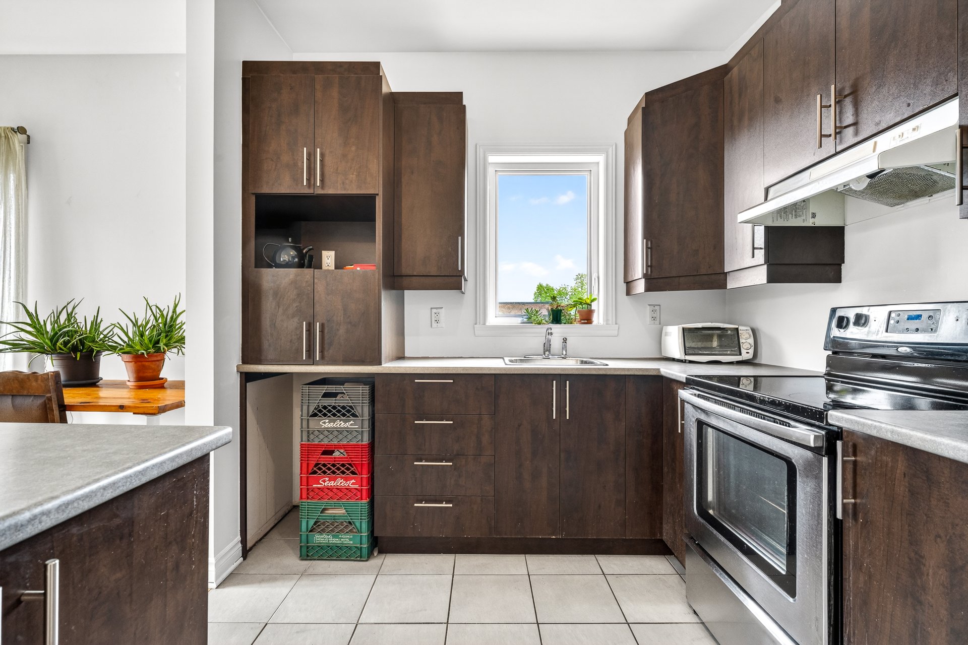 Photo - Kitchen