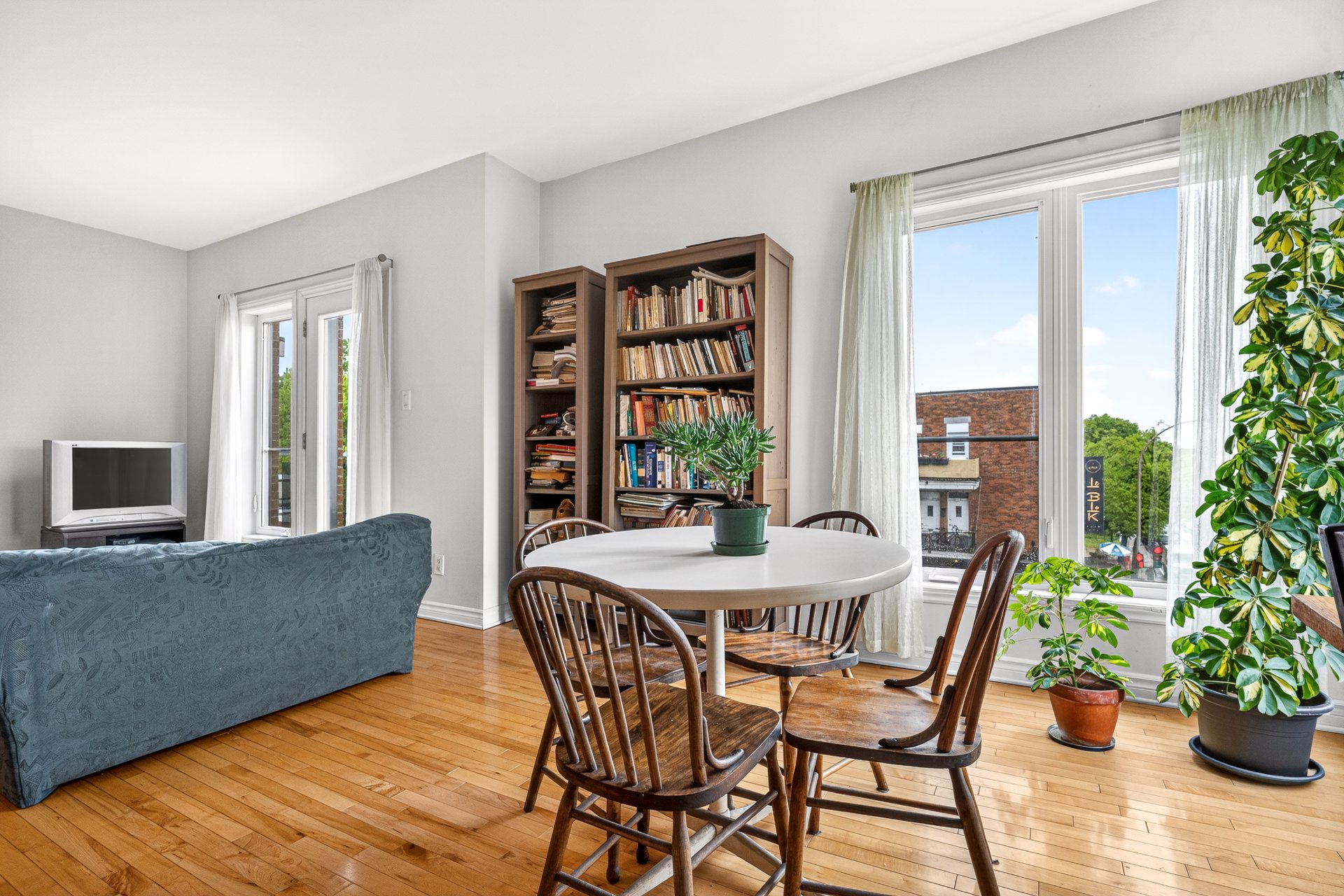 Photo - Dining room