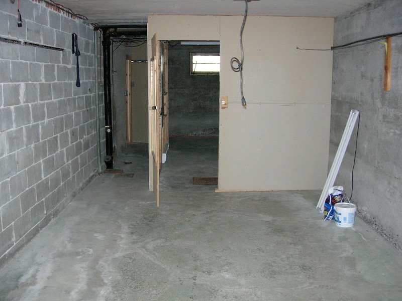 Photo - Garage