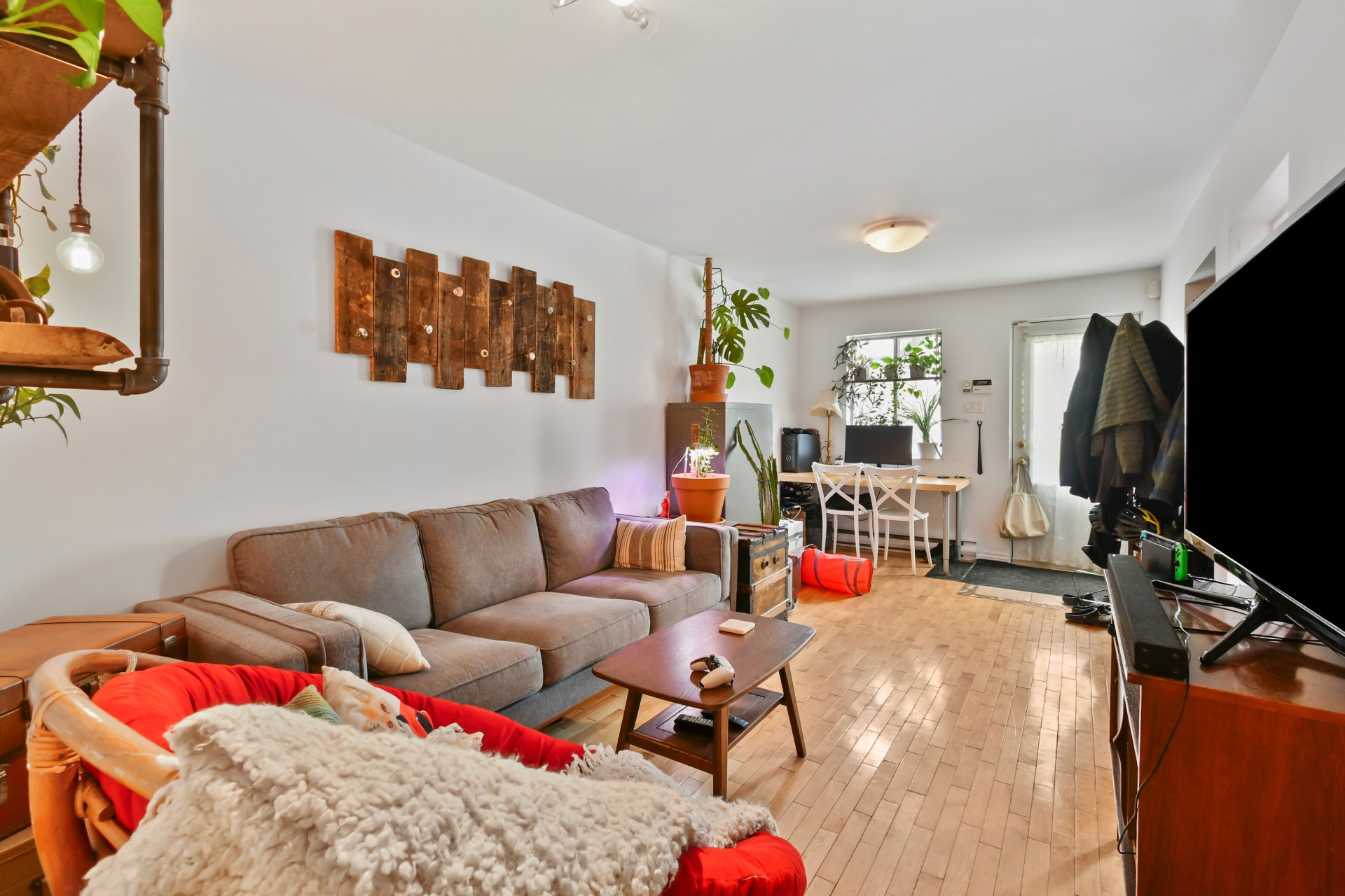 Photo - Salon