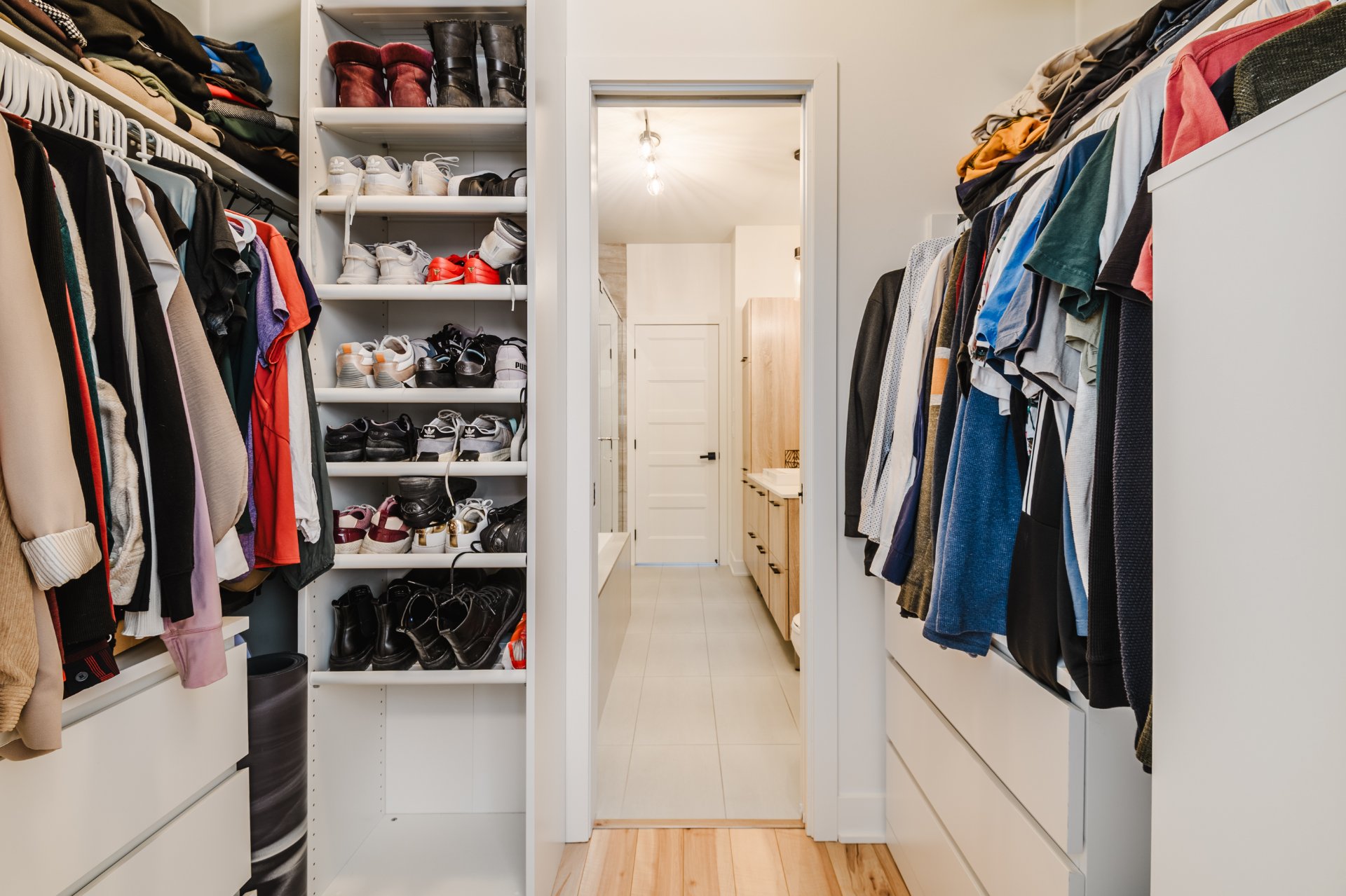 Photo - Walk-in closet