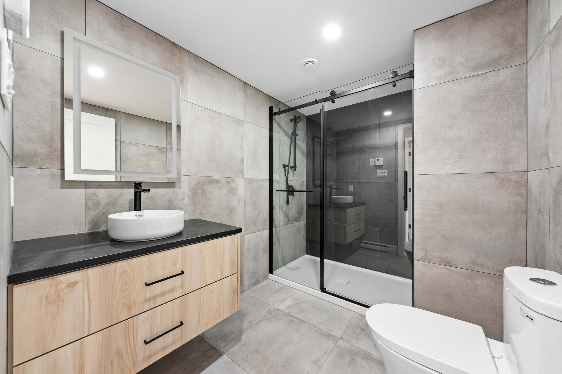 Photo - Bathroom