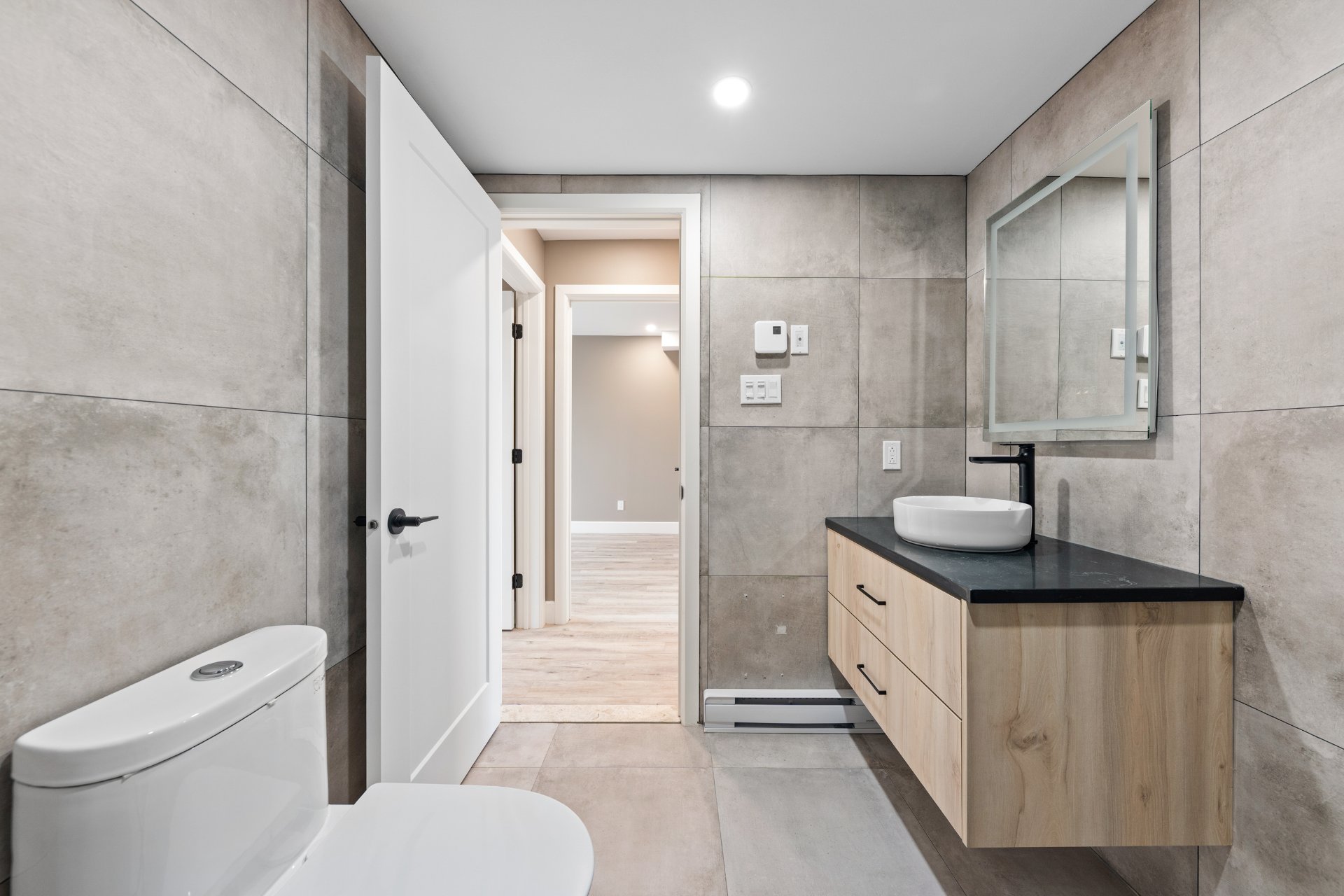 Photo - Bathroom