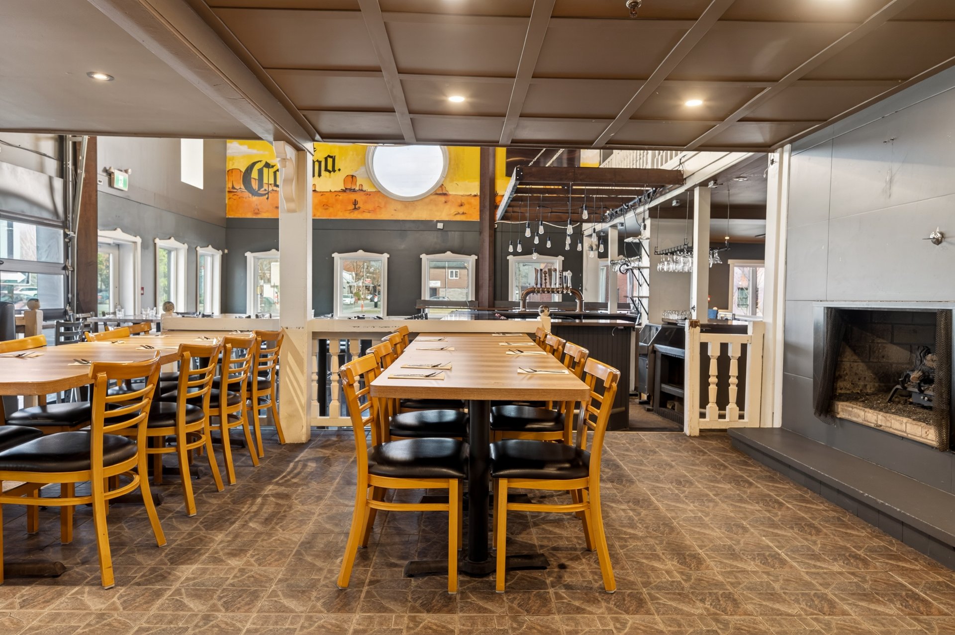 Photo - Interior